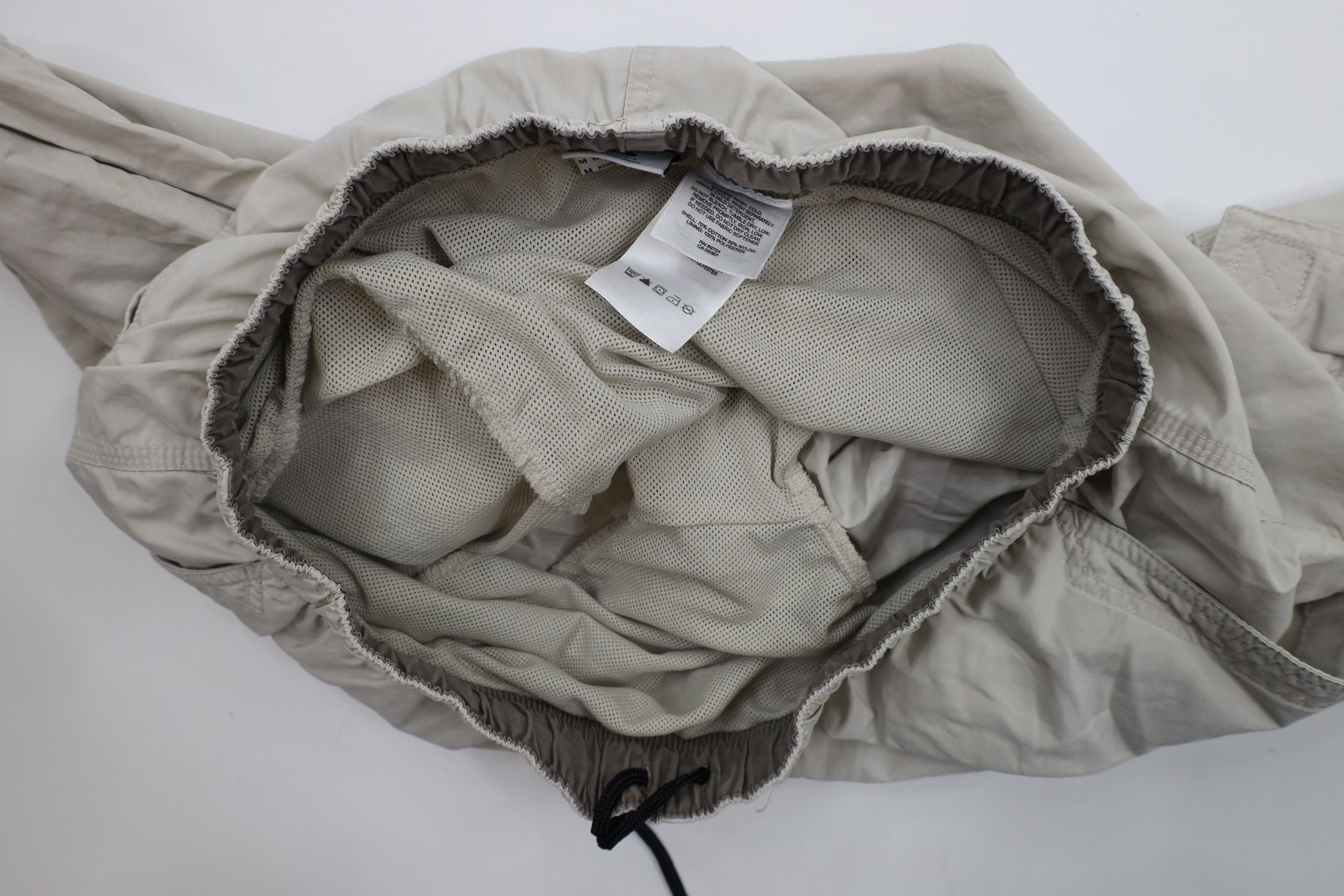 Columbia × Vintage Vintage Columbia Spell Out Lined Cargo Shorts Beige Tan Size US 32 / EU 48 - 10 Thumbnail