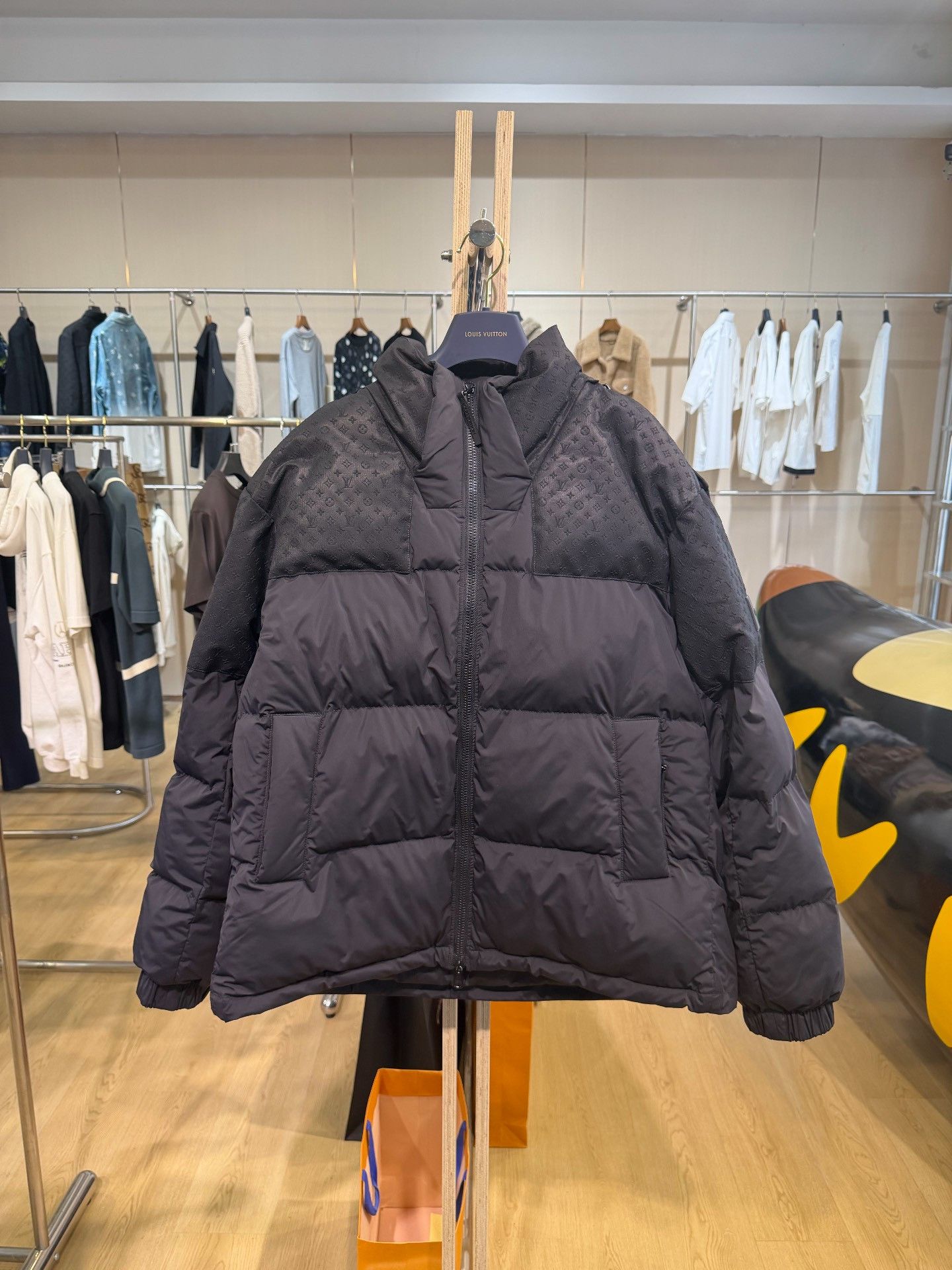 Louis Vuitton Louis Vuitton Monogram Print Down Jacket Size US M / EU 48-50 / 2 - 1 Thumbnail