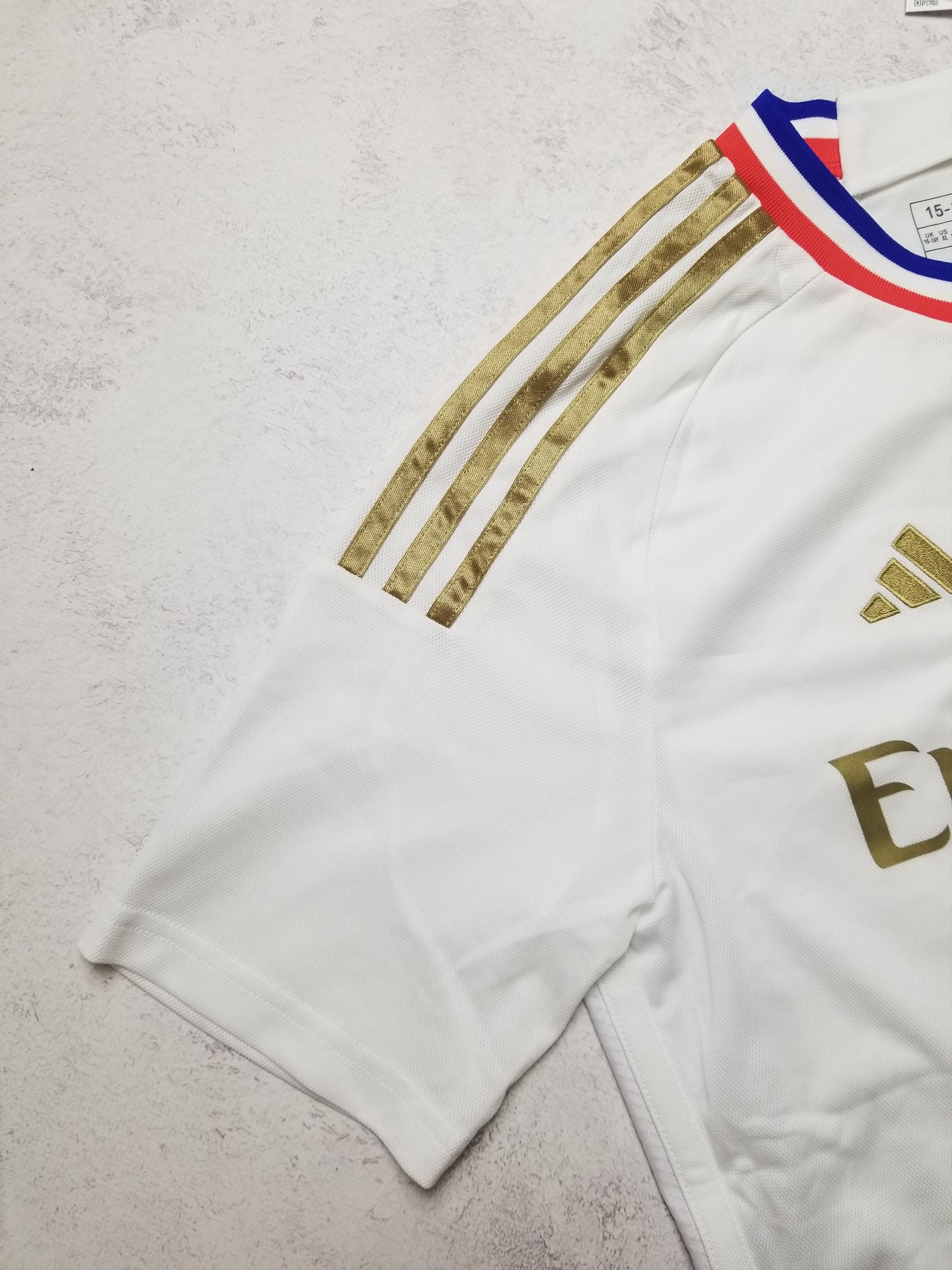 Adidas OLYMPIQUE LYON HOME FOOTBALL JERSEY YOUTH XL 15-16 YEARS Size US XS / EU 42 / 0 - 9 Thumbnail