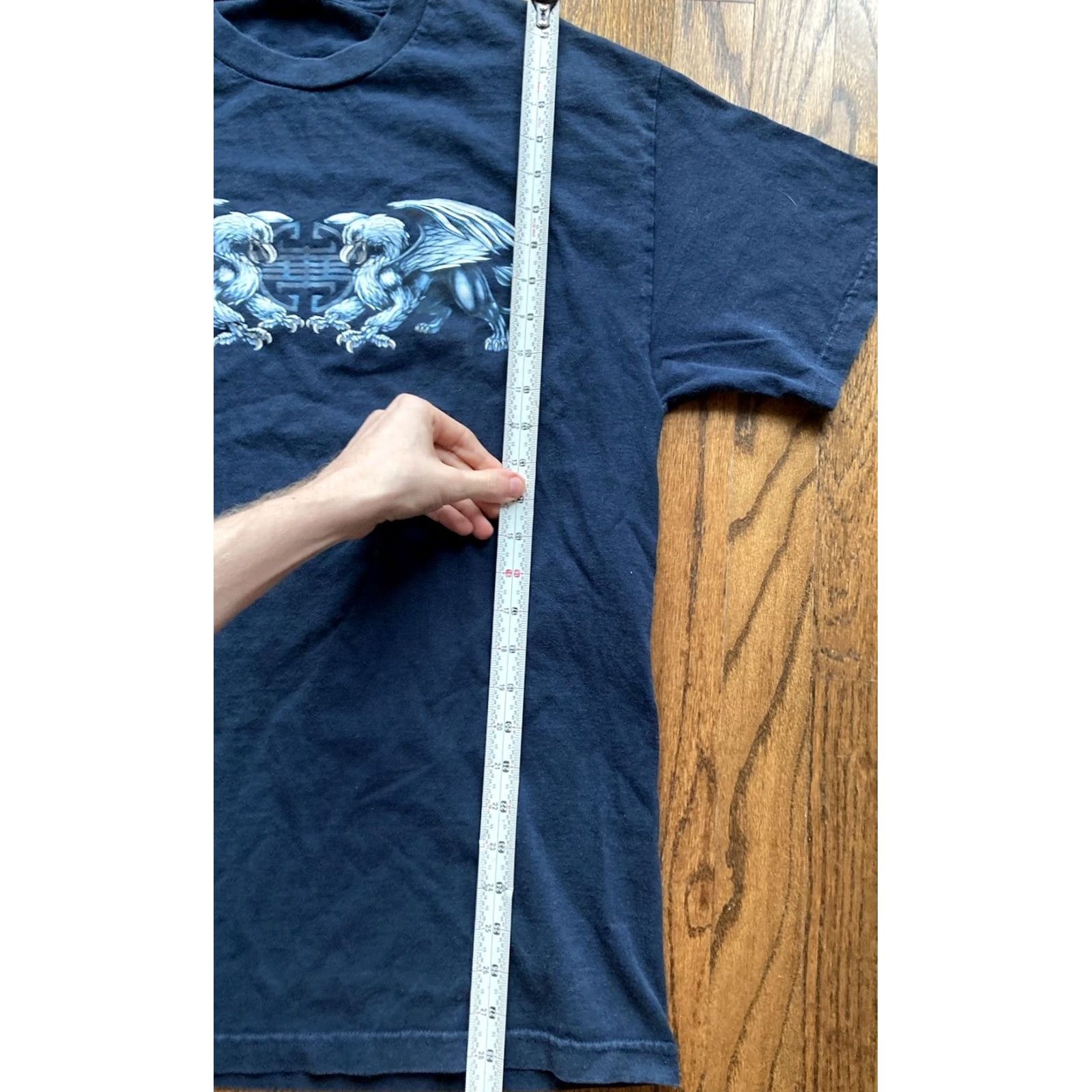 Vintage VINTAGE Top Heavy T-Shirt Mens Size L Navy Blue Eagles Wings Gothic MMA 90s USA Basic Tee Cotton Short Sleeve Baggy? Size US L / EU 52-54 / 3 - 4 Thumbnail