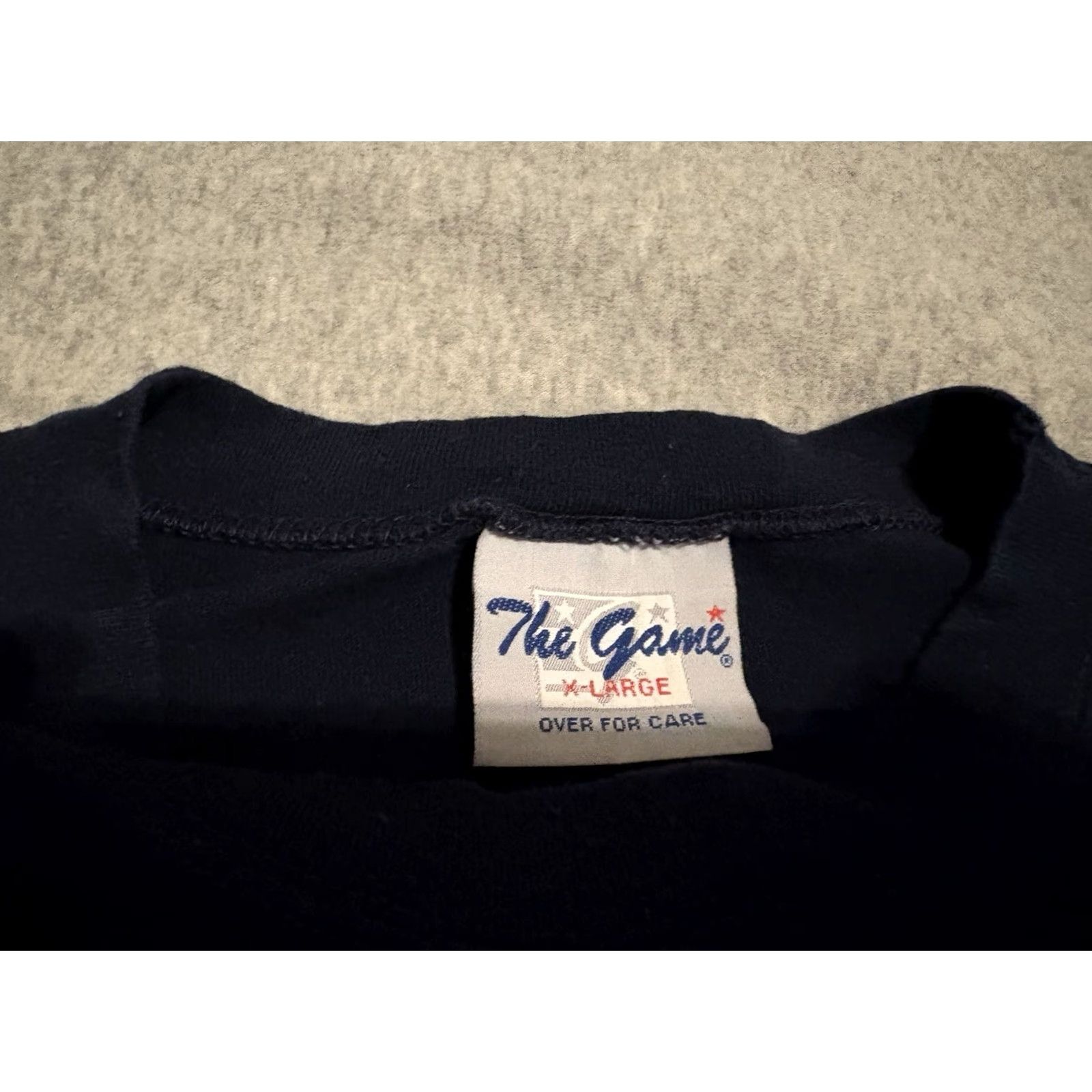 Vintage VINTAGE Georgetown Hoyas The Game Long Sleeve Navy Shirt XL Men's Blue 90s Comfort Crew Neck Graphic Print T-Shirt Size US XL / EU 56 / 4 - 4 Thumbnail