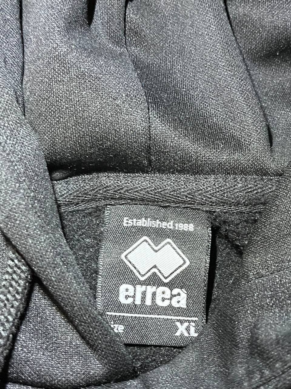 Errea Errea Queens Park Rangers FC soccer hoodie Size US XL / EU 56 / 4 - 5 Thumbnail