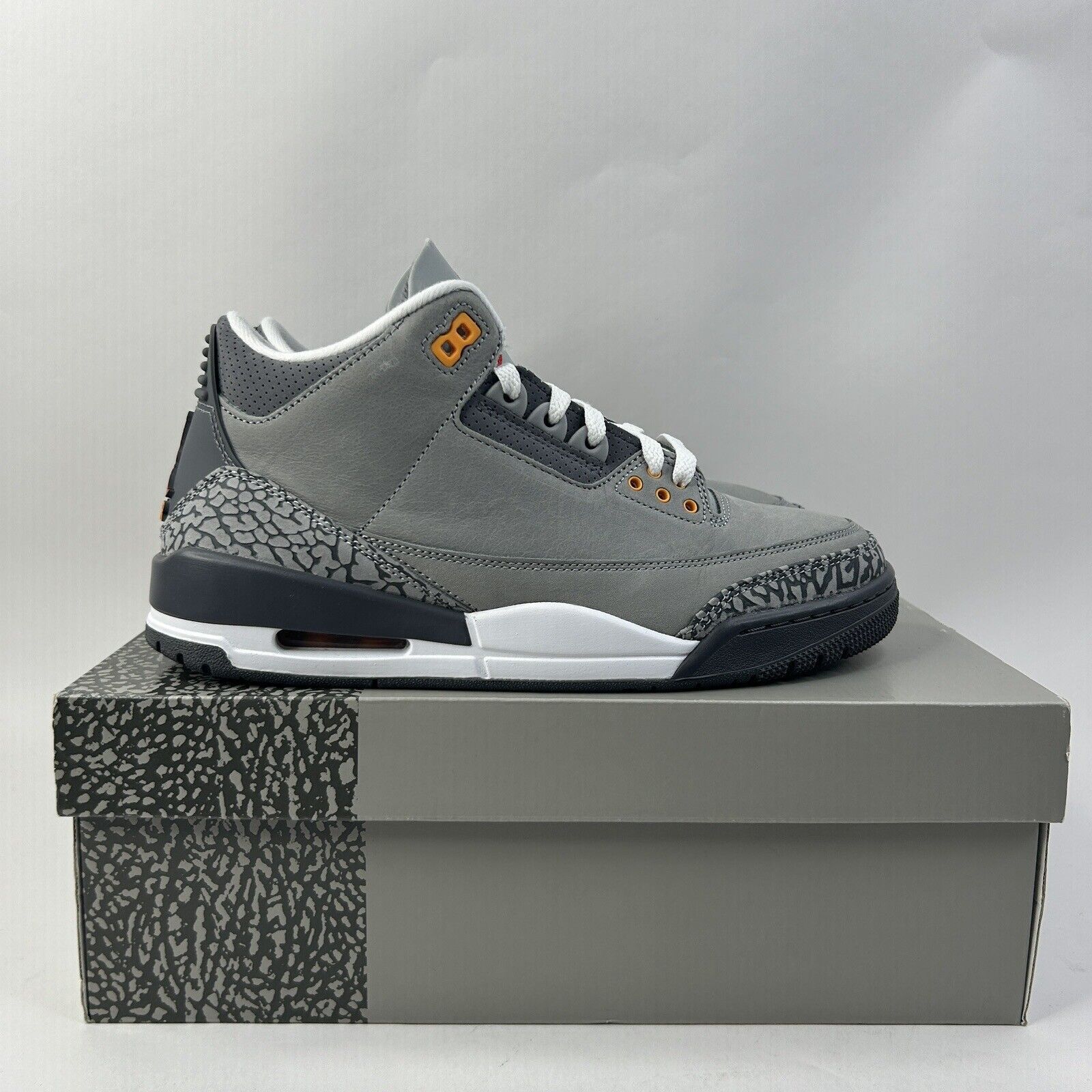 Nike Nike Air Jordan 3 Retro “Cool Grey” 2024 Size US 9 / EU 42 - 5 Thumbnail
