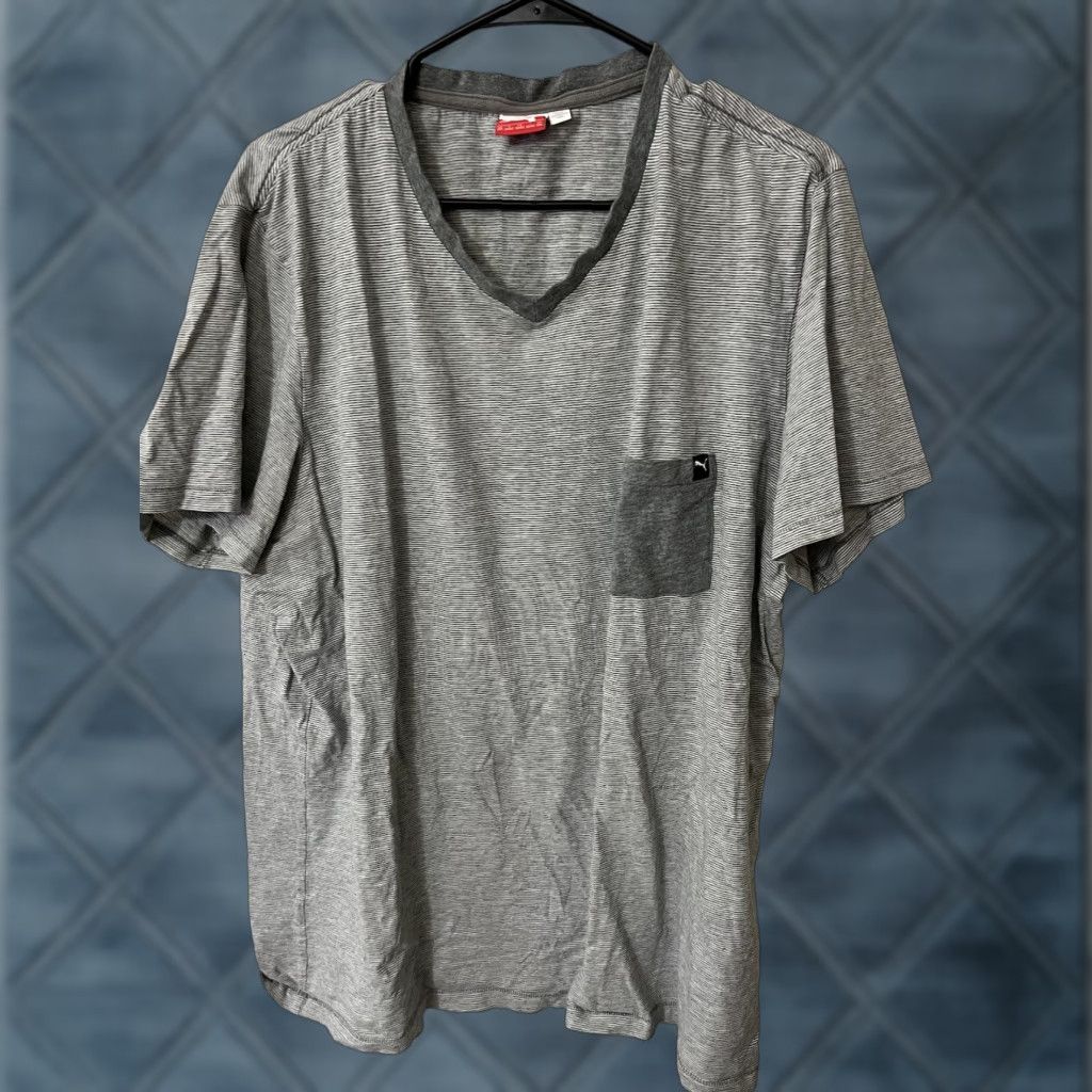 Puma Puma Men T-Shirt XXL Gray Striped V-Neck Pocket Logo Regular 2XL Size US XXL / EU 58 / 5 - 1 Thumbnail