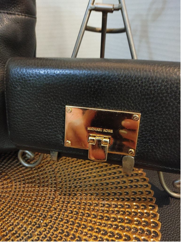 Michael Kors Michael Kors Bedford Tote & Manhatten Wallet Set Size ONE SIZE - 3 Thumbnail