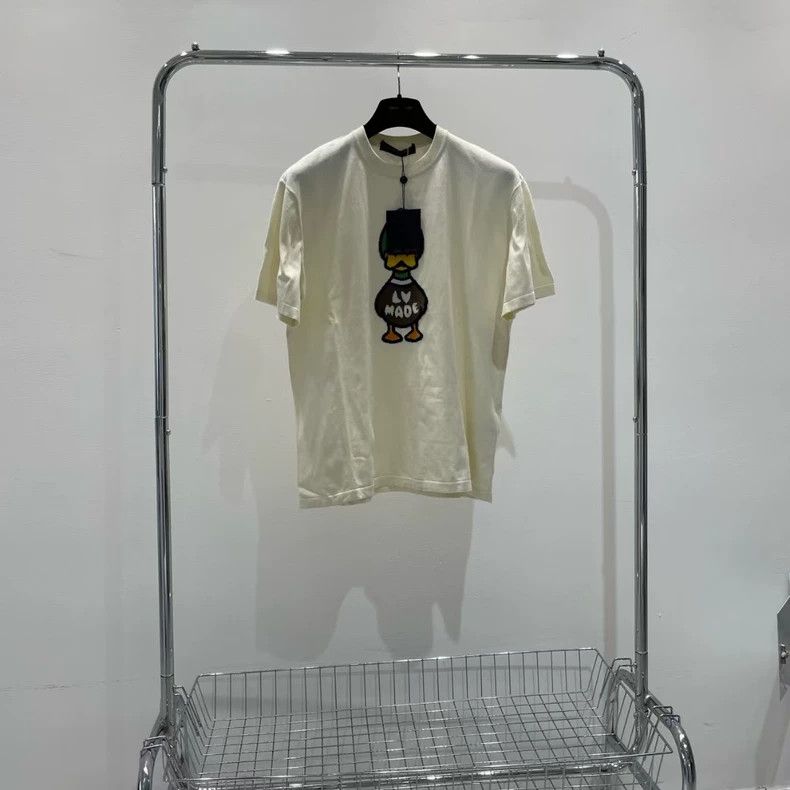 Louis Vuitton Louis Vuitton Nigo beige short sleeves Size US L / EU 52-54 / 3 - 1 Thumbnail