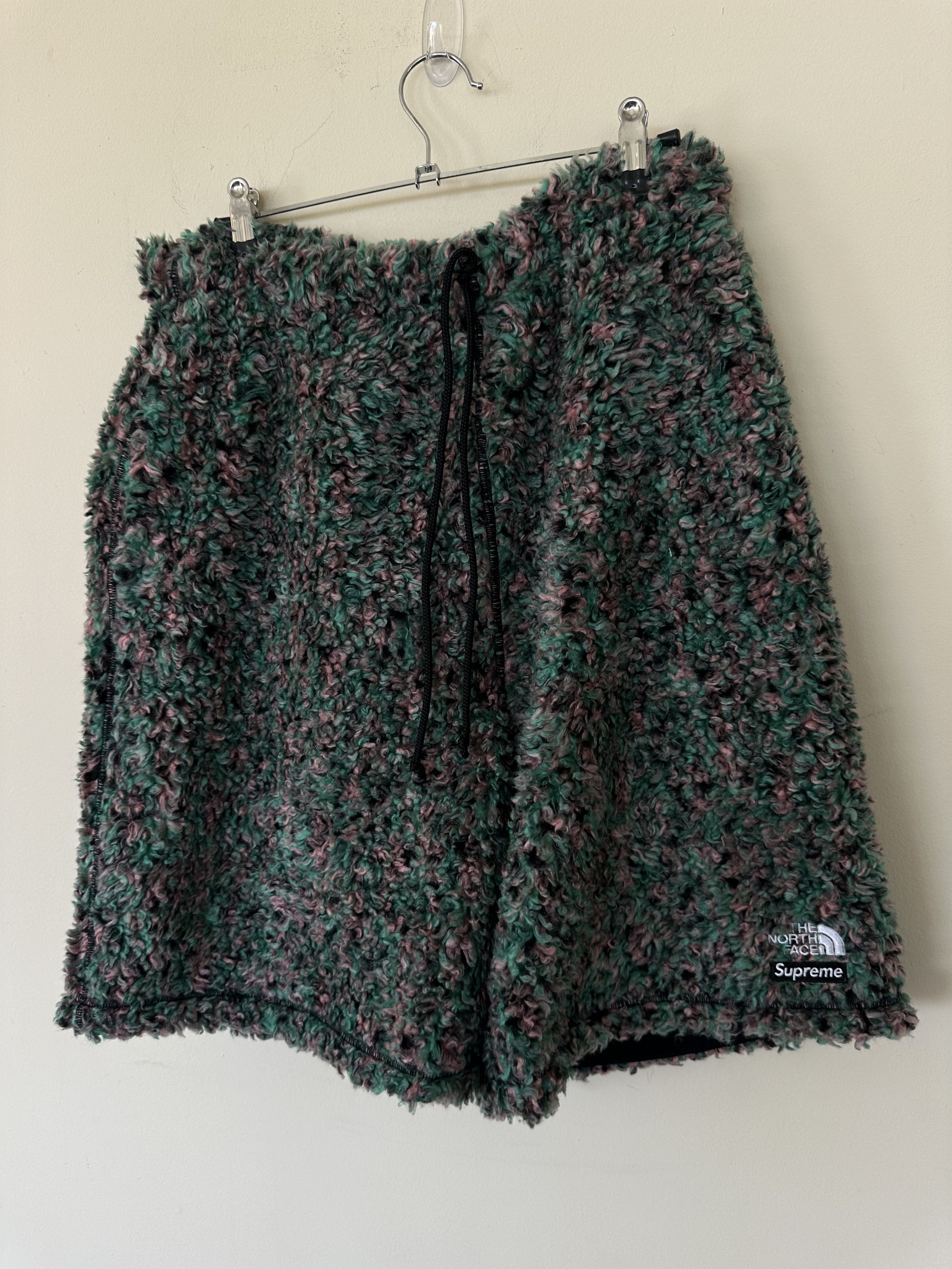 image of Supreme Shorts Tnf in Green, Men's (Size 32)