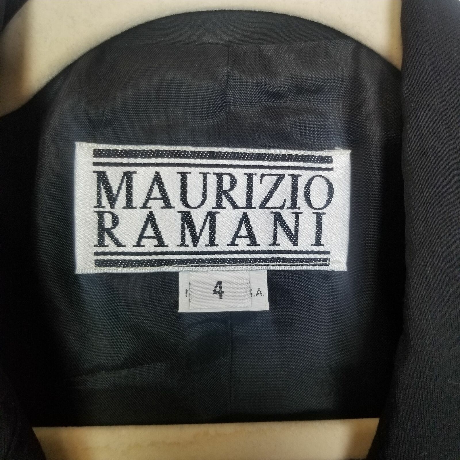 Vintage Vintage Maurizio Ramani Womens Wool Blazer Satin Lapel Sz 4 Size S / US 4 / IT 40 - 6 Thumbnail