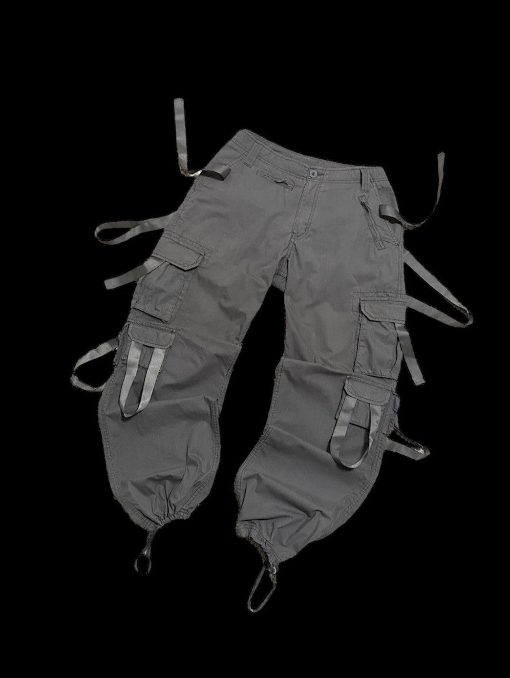 Image of Vintage Cargo Y2K Bondage Multipocket Pants in Grey, Men's (Size 34)