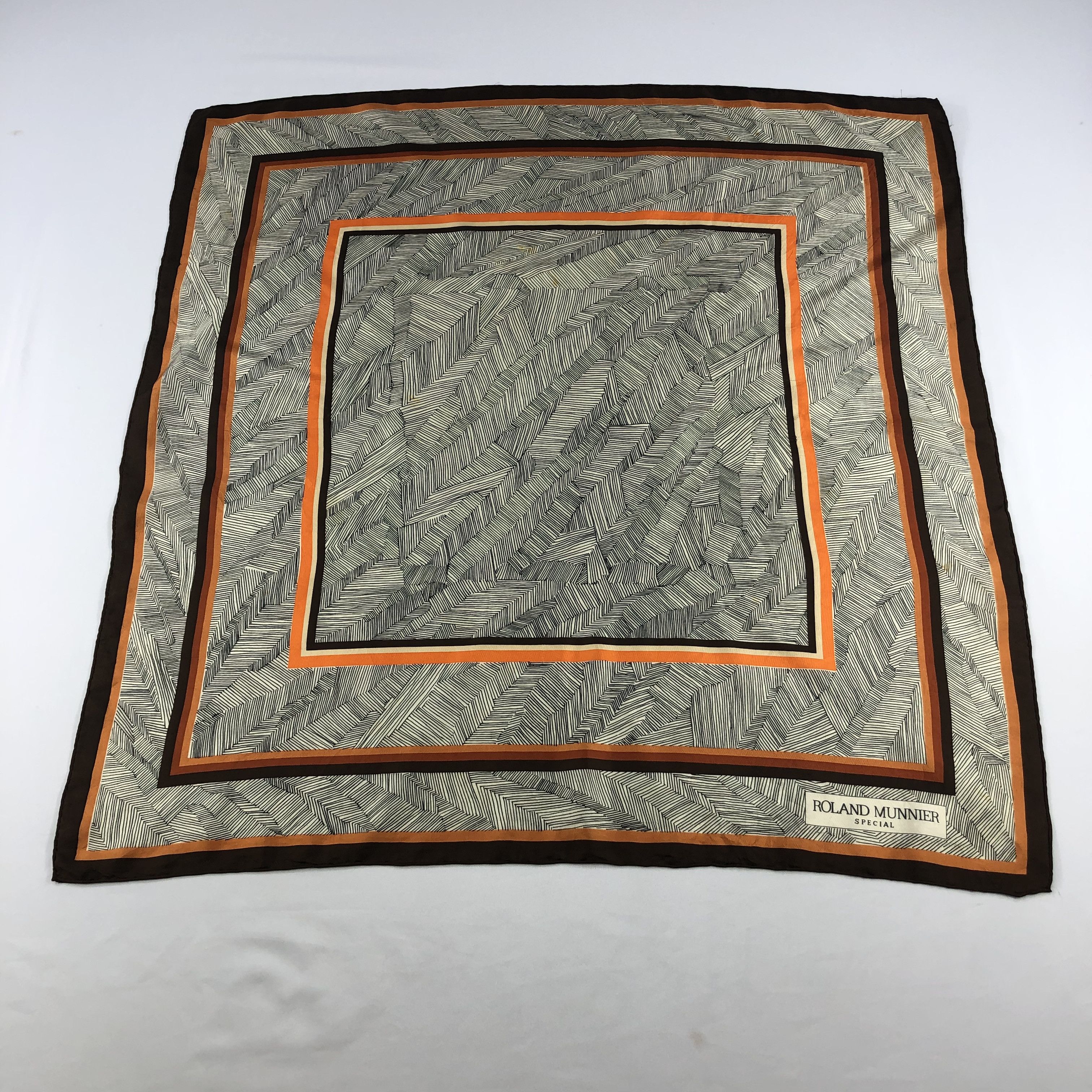 Vintage Vintage Roland Munnier Abstract Silk Scarf M344 Size ONE SIZE - 2 Thumbnail