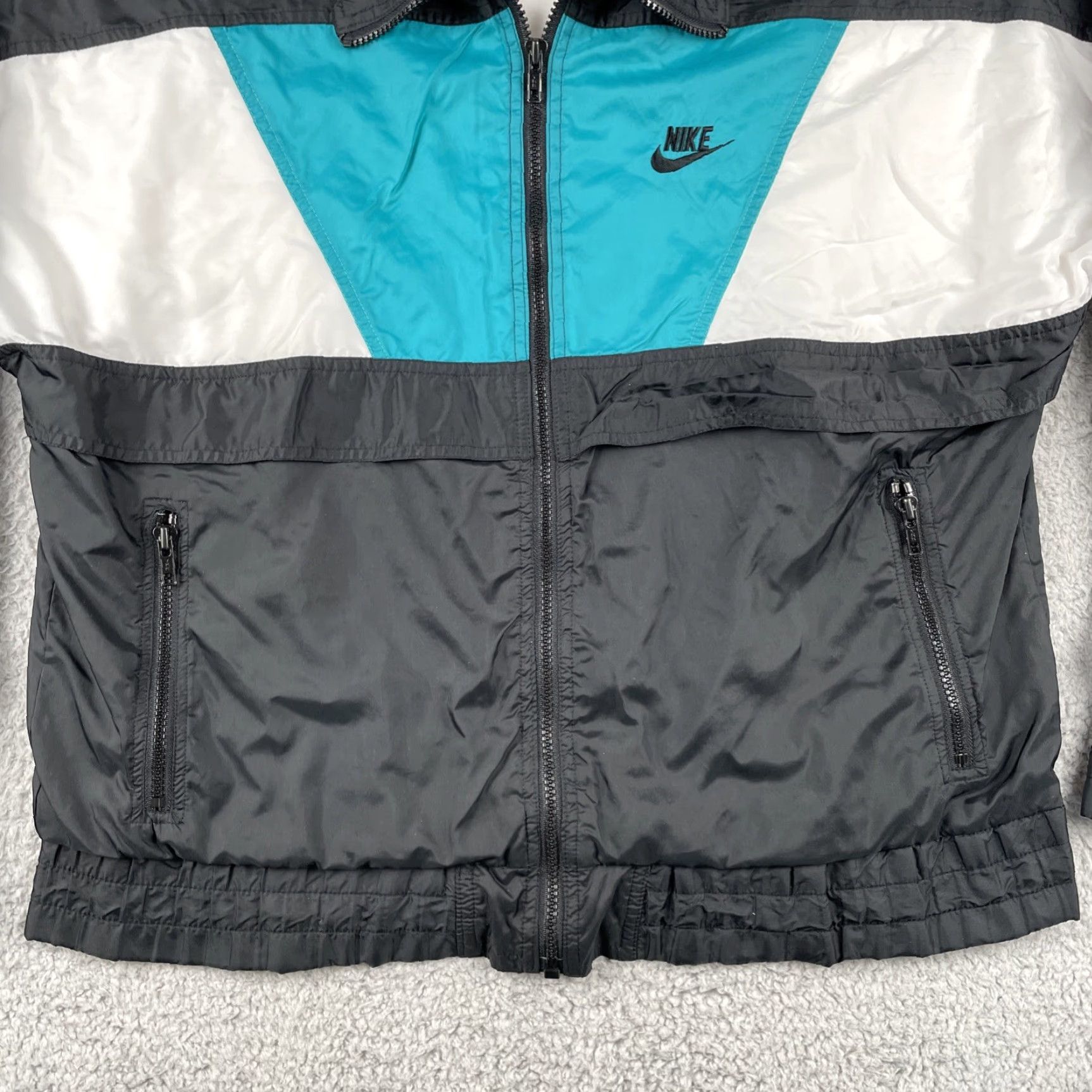 Nike VINTAGE Nike Windbreaker Jacket M Zip Black Turquoise USA 80s EUC Baseball Casual Mens Windbreaker Jacket Size US M / EU 48-50 / 2 - 6 Thumbnail