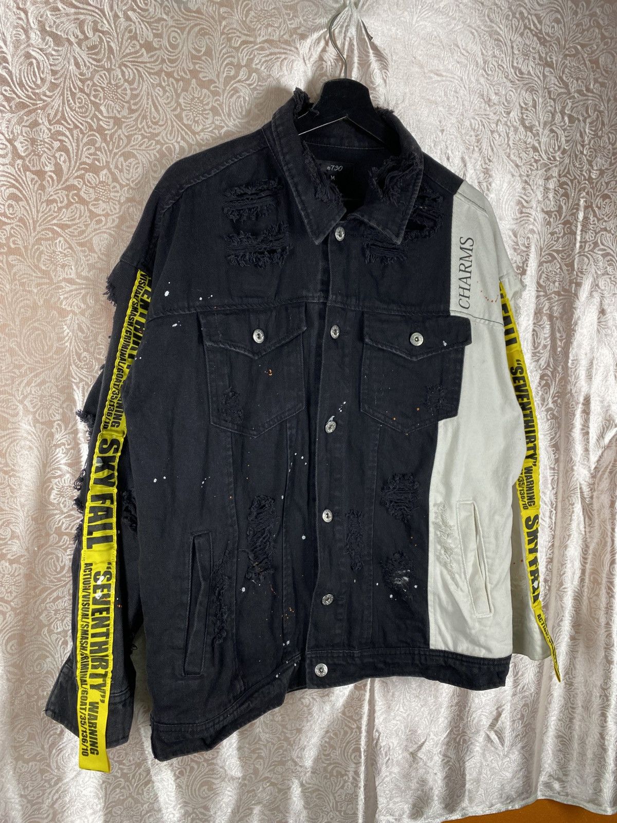 Japanese Brand RE730 Distressed Split Color Denim Jacket Black White Size US XL / EU 56 / 4 - 5 Thumbnail