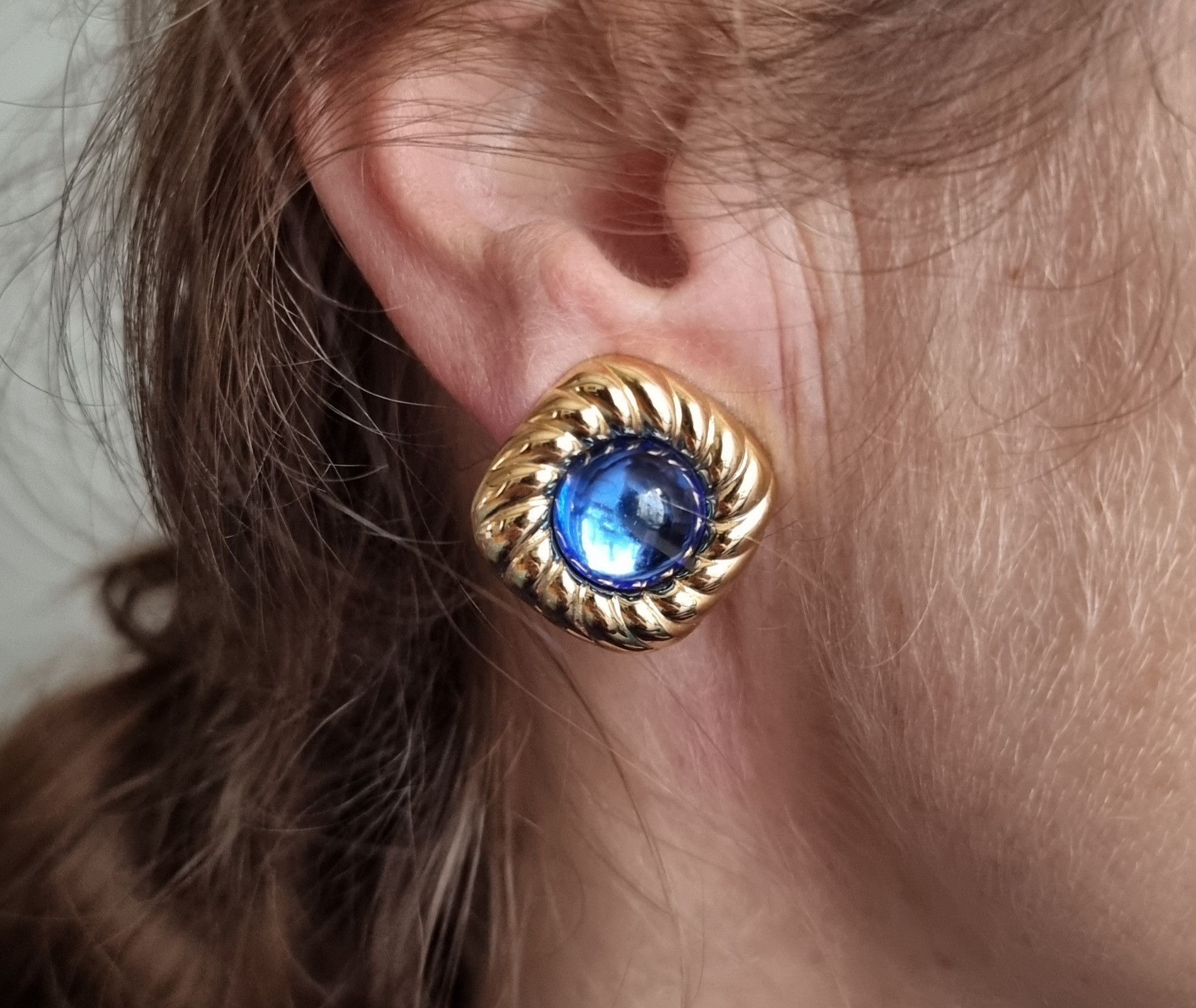 Vintage Rare Find Vintage Mogul Blue Glass 1980s Gold Tone Clip Earr Size ONE SIZE - 1 Thumbnail