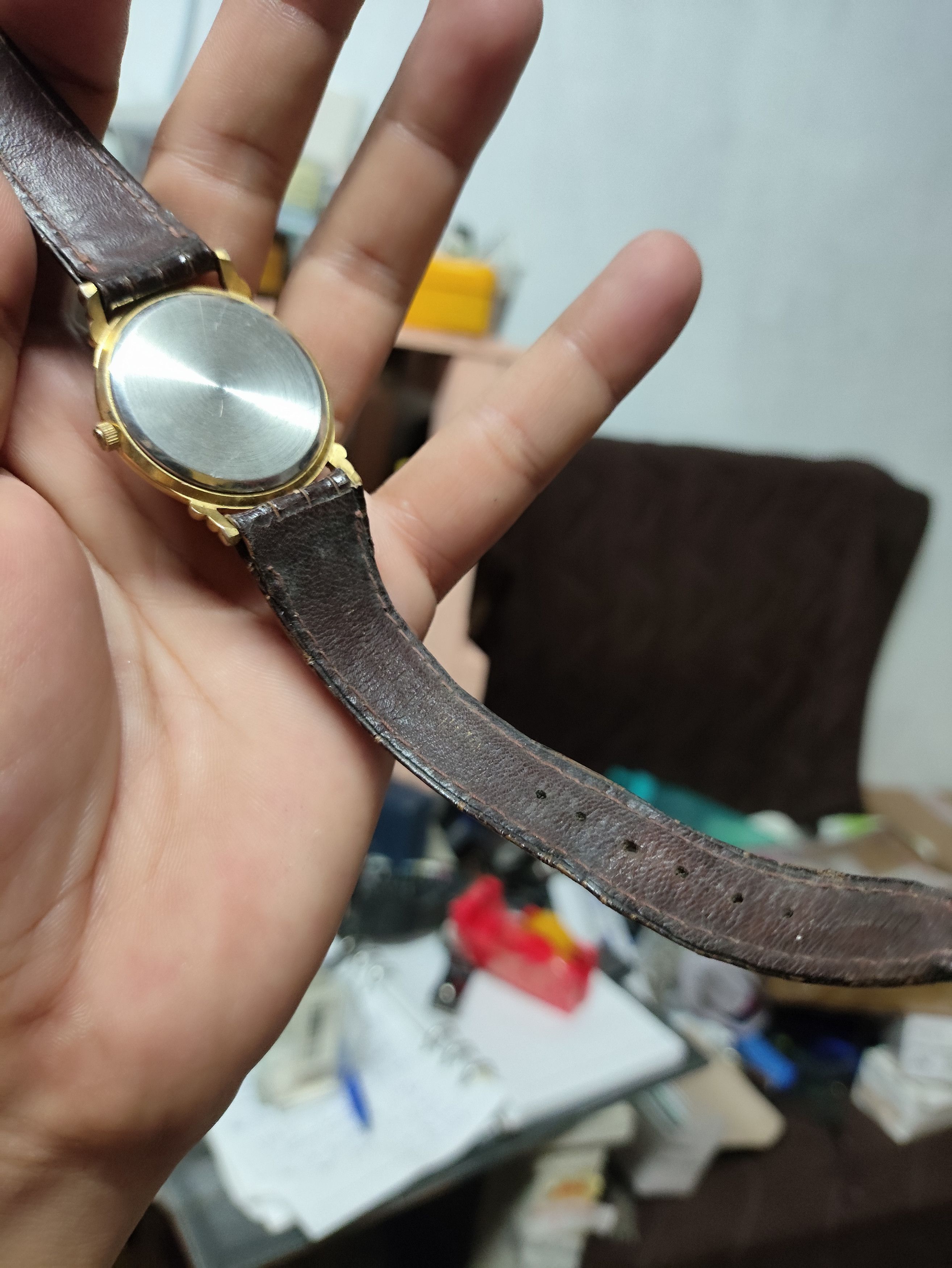 Vintage VINTAGE ST.MARIN QUARTZ WATCH (90s Retro & Simple Design) Size ONE SIZE - 11 Thumbnail