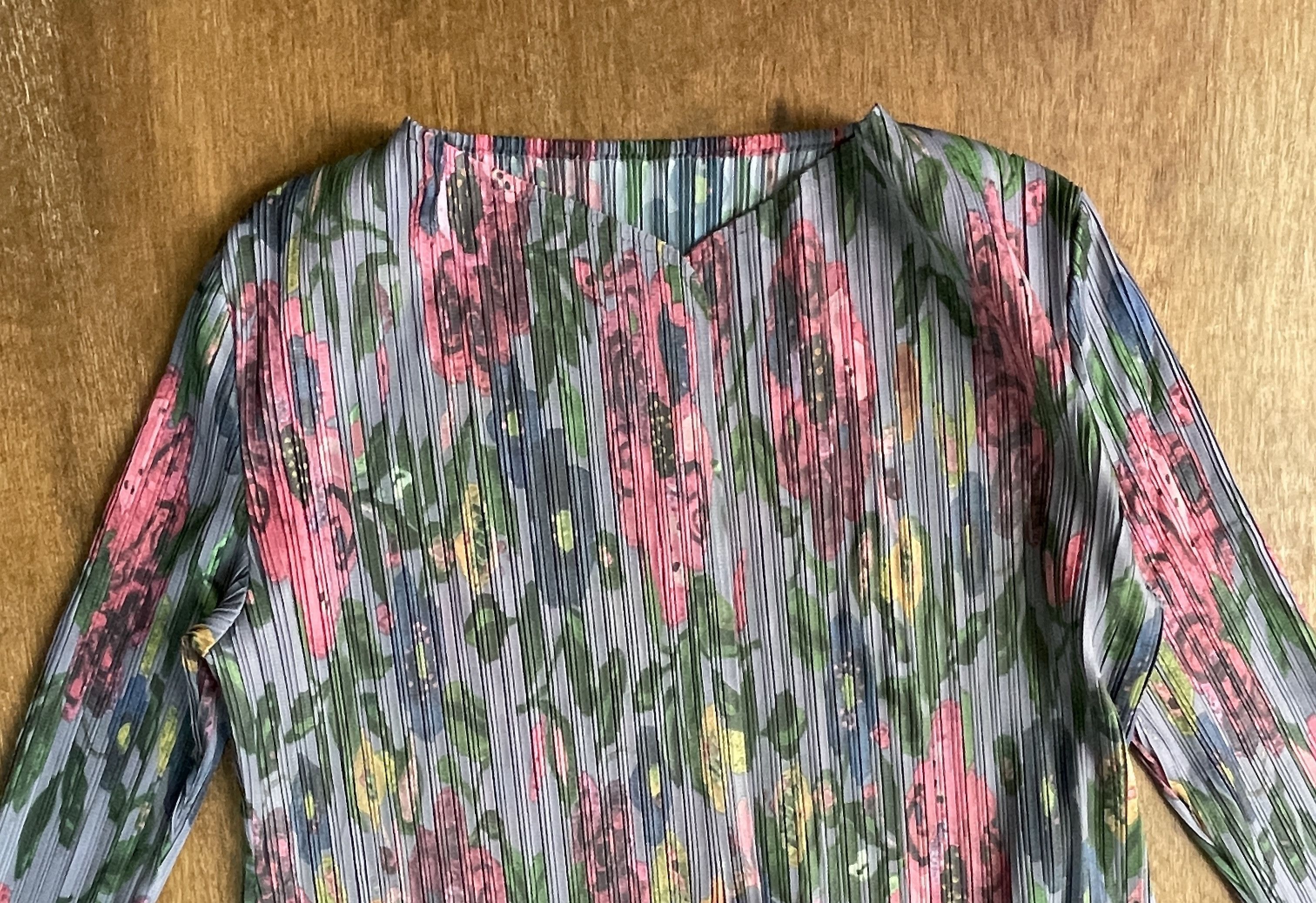 Issey Miyake ISSEY MIYAKE Vintage Roses Pleats Please Size XS / US 0-2 / IT 36-38 - 2 Thumbnail