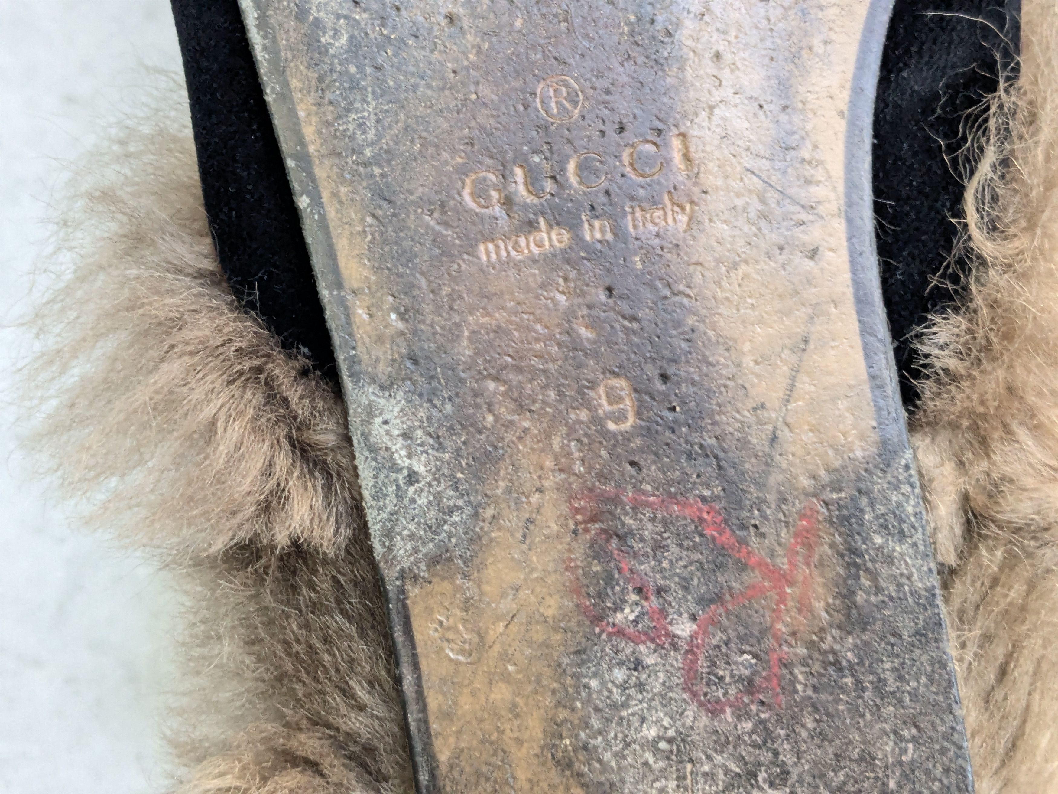 Gucci Gucci Princetown Horsebit Loafers 9.5 Black Velvet Mules Fur Size US 9.5 / EU 42-43 - 13 Thumbnail