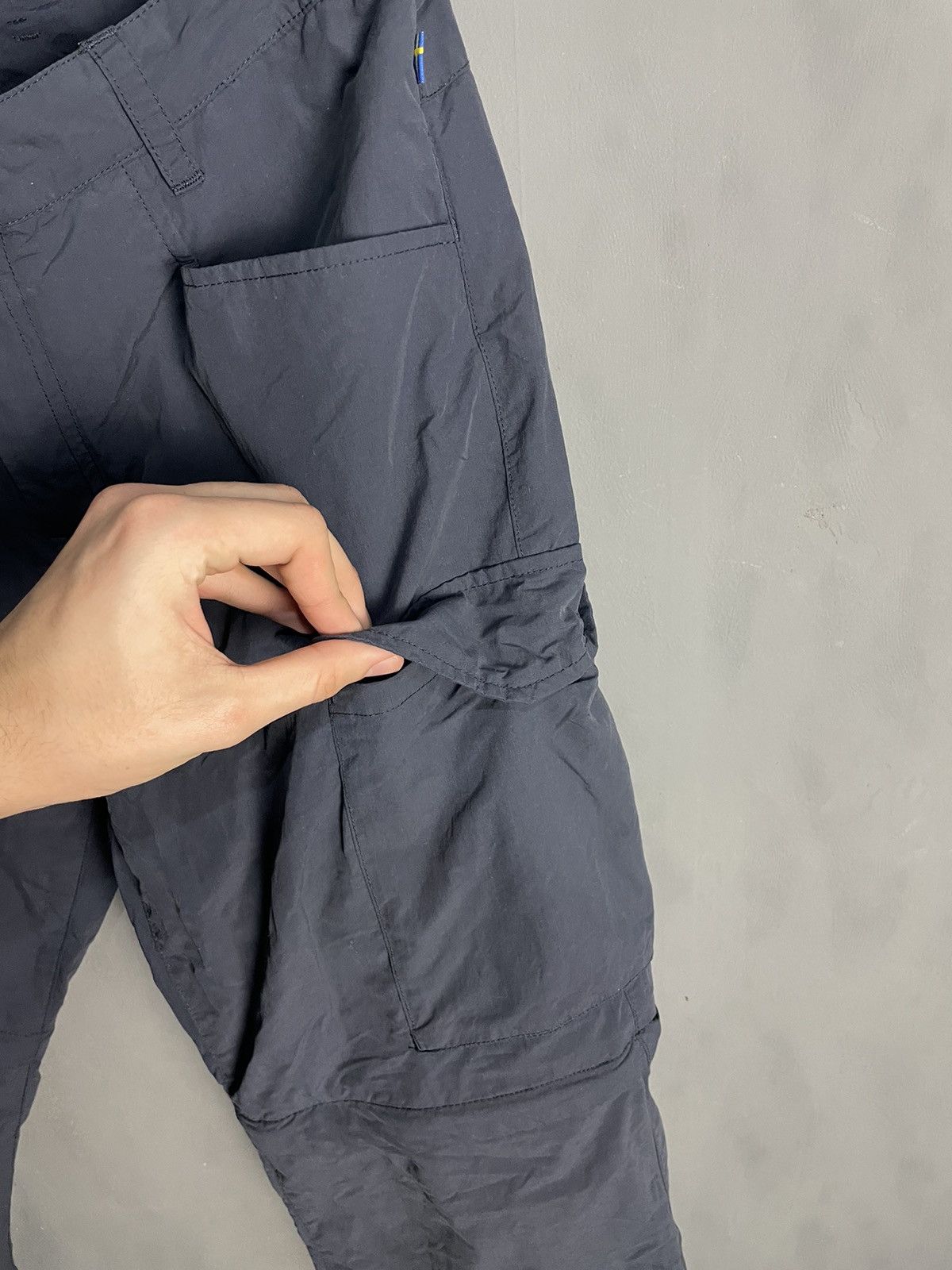 Fjallraven Vintage Fjallraven Cargo Pants Size 27" / US 4 / IT 40 - 3 Thumbnail