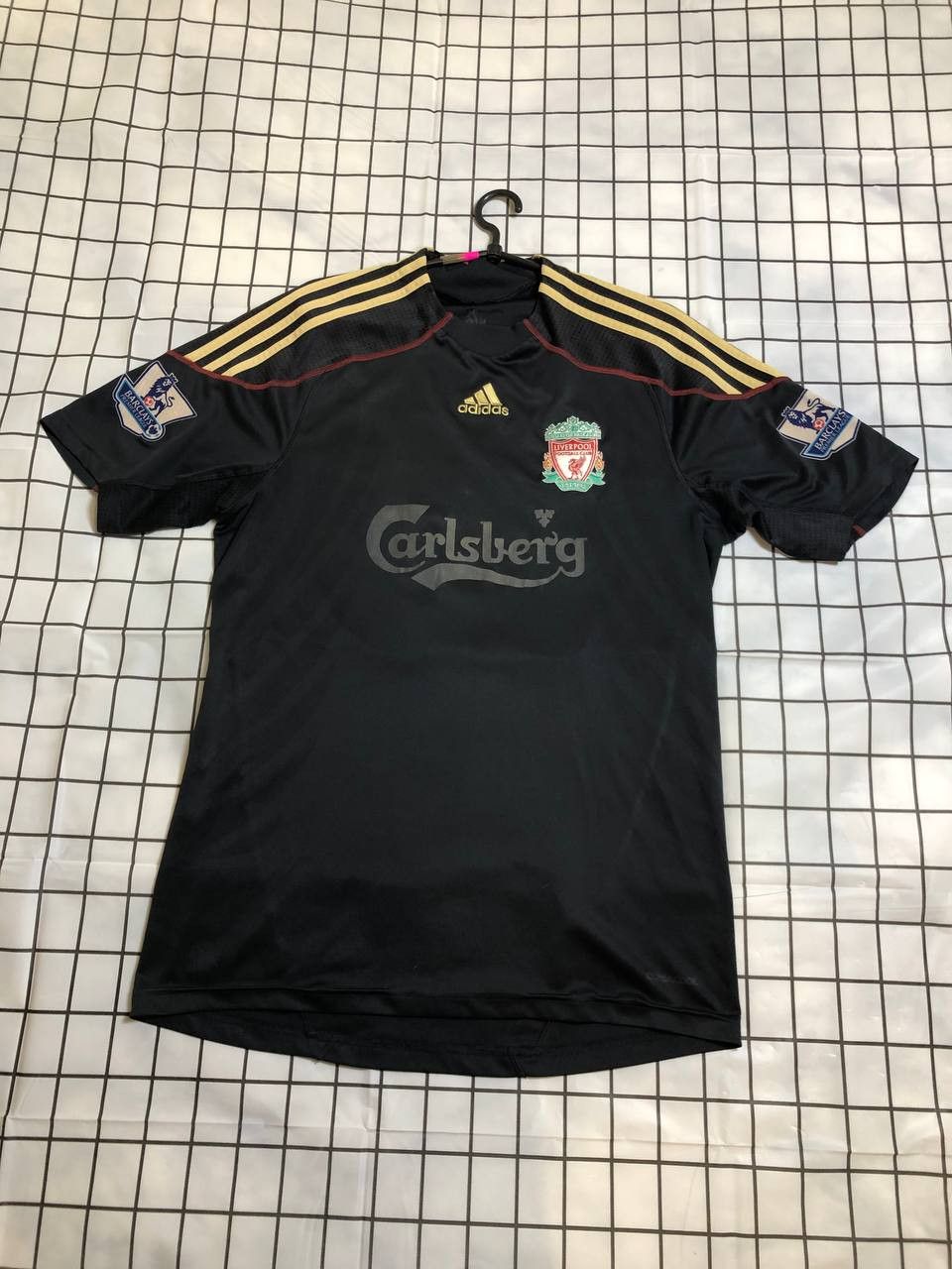 Adidas LIVERPOOL AWAY FOOTBALL SHIRT SOCCER JERSEY ADIDAS Size US M / EU 48-50 / 2 - 1 Thumbnail