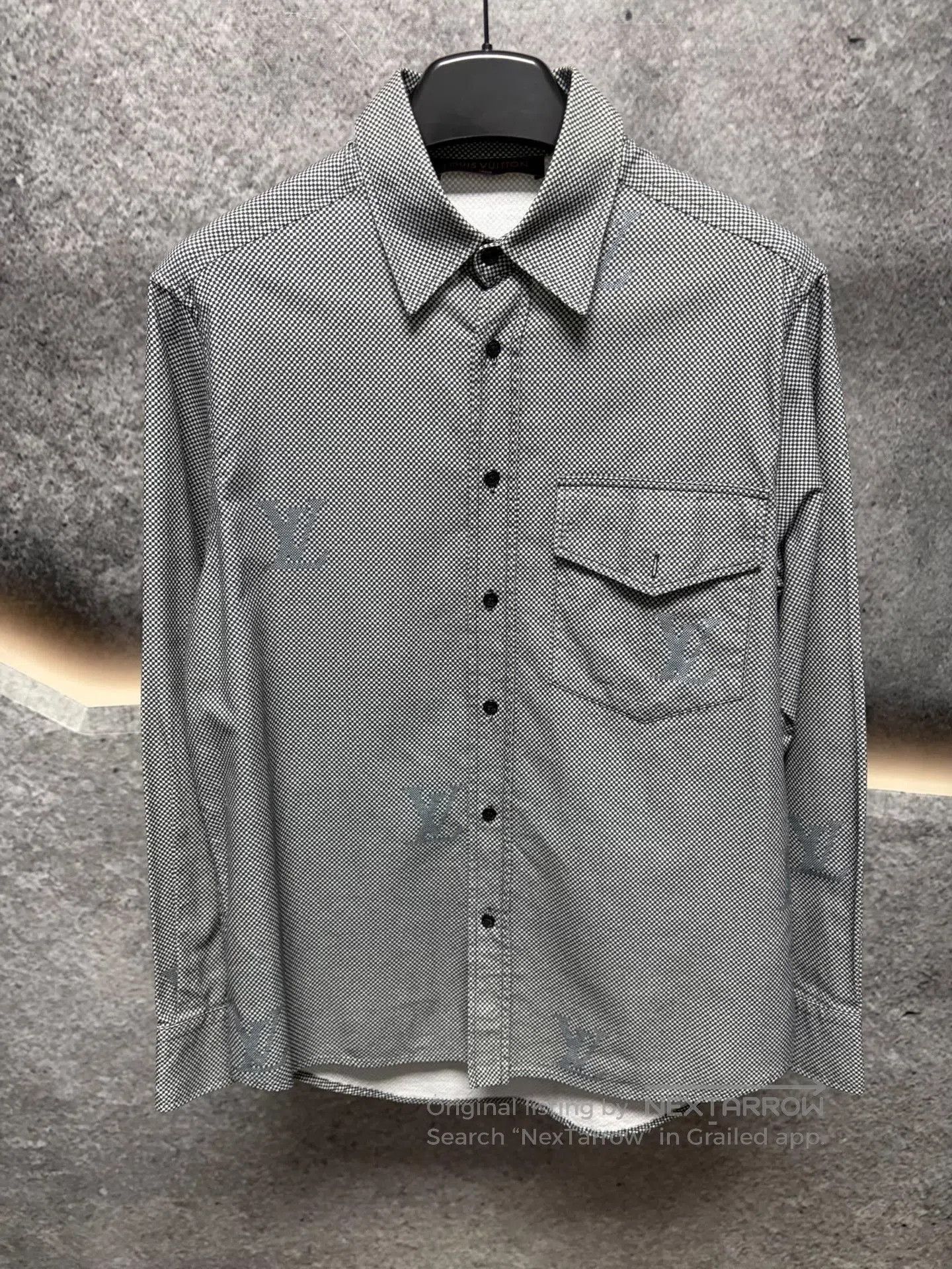 Louis Vuitton Louis Vuitton Gray Long-Sleeve Shirt S. Size US S / EU 44-46 / 1 - 1 Thumbnail