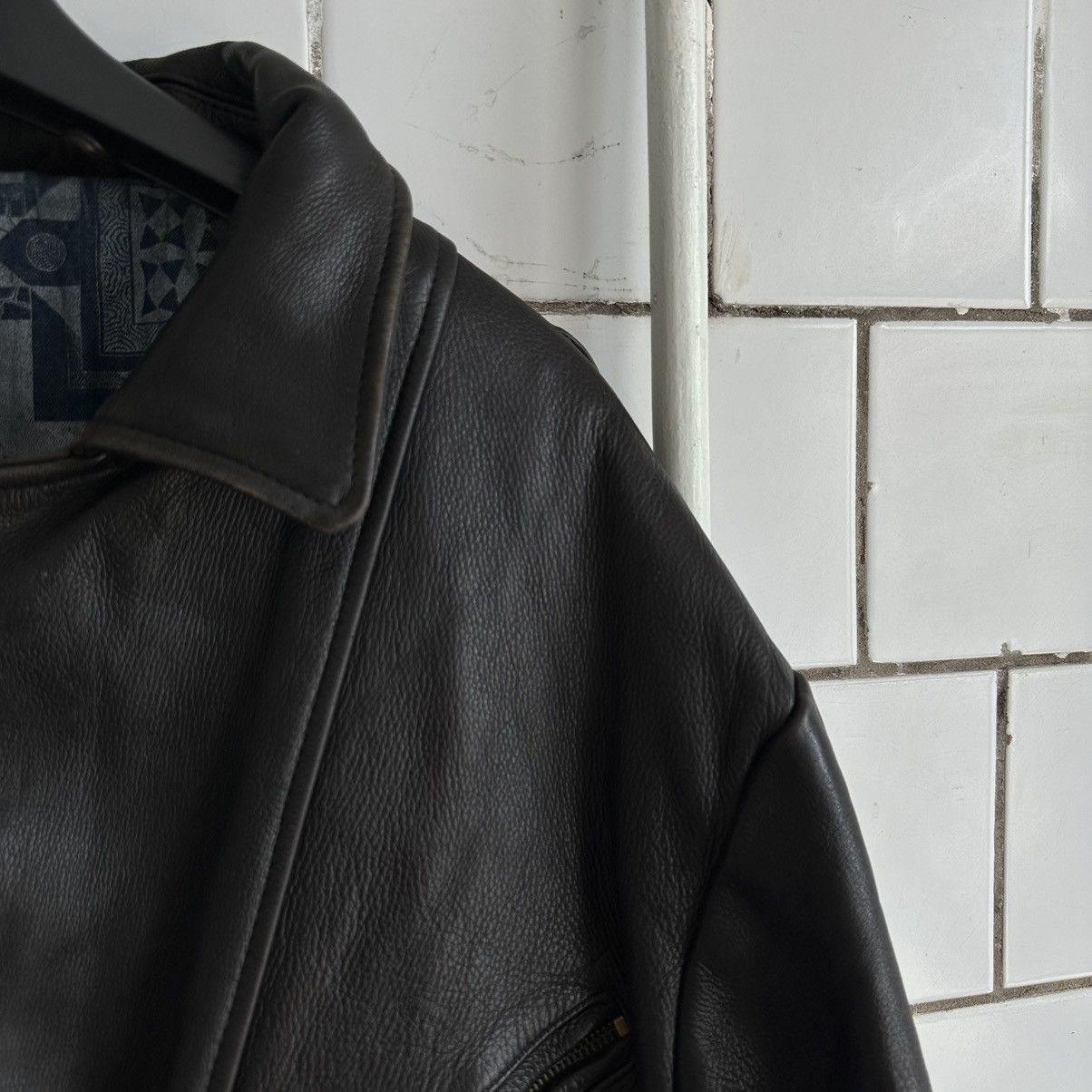 Vintage Vintage Moto Leather Jacket Style USA 90s Y2K Size US L / EU 52-54 / 3 - 4 Thumbnail