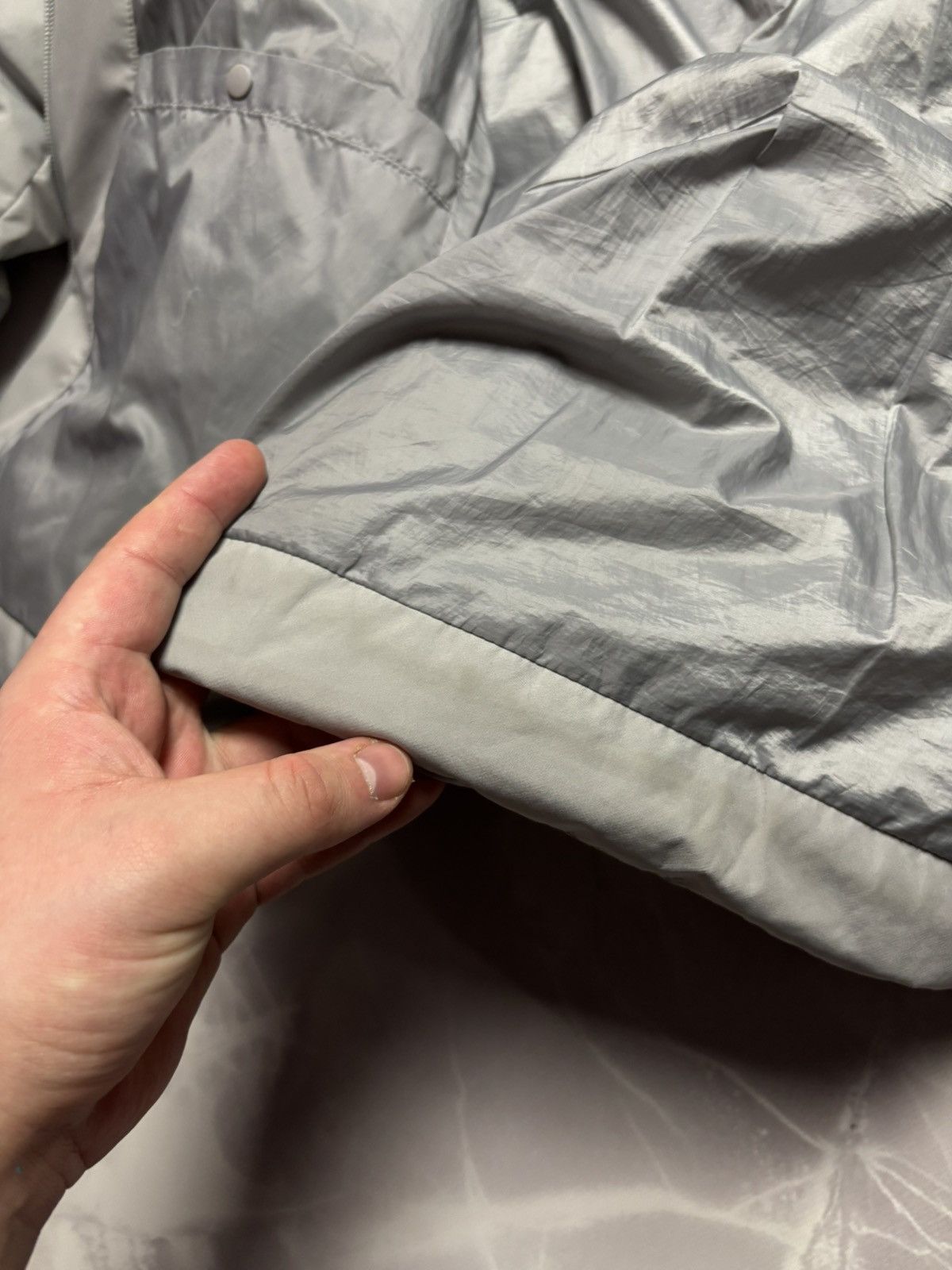 Uniqlo UNIQLO Seamless Down Parka 3D Cut Puffer Jacket Light Gray M Size US M / EU 48-50 / 2 - 15 Thumbnail