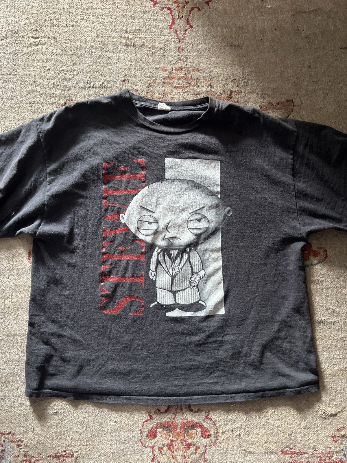 Vintage Stewie scar face vintage t shirt Size US XL / EU 56 / 4 - 1 Preview