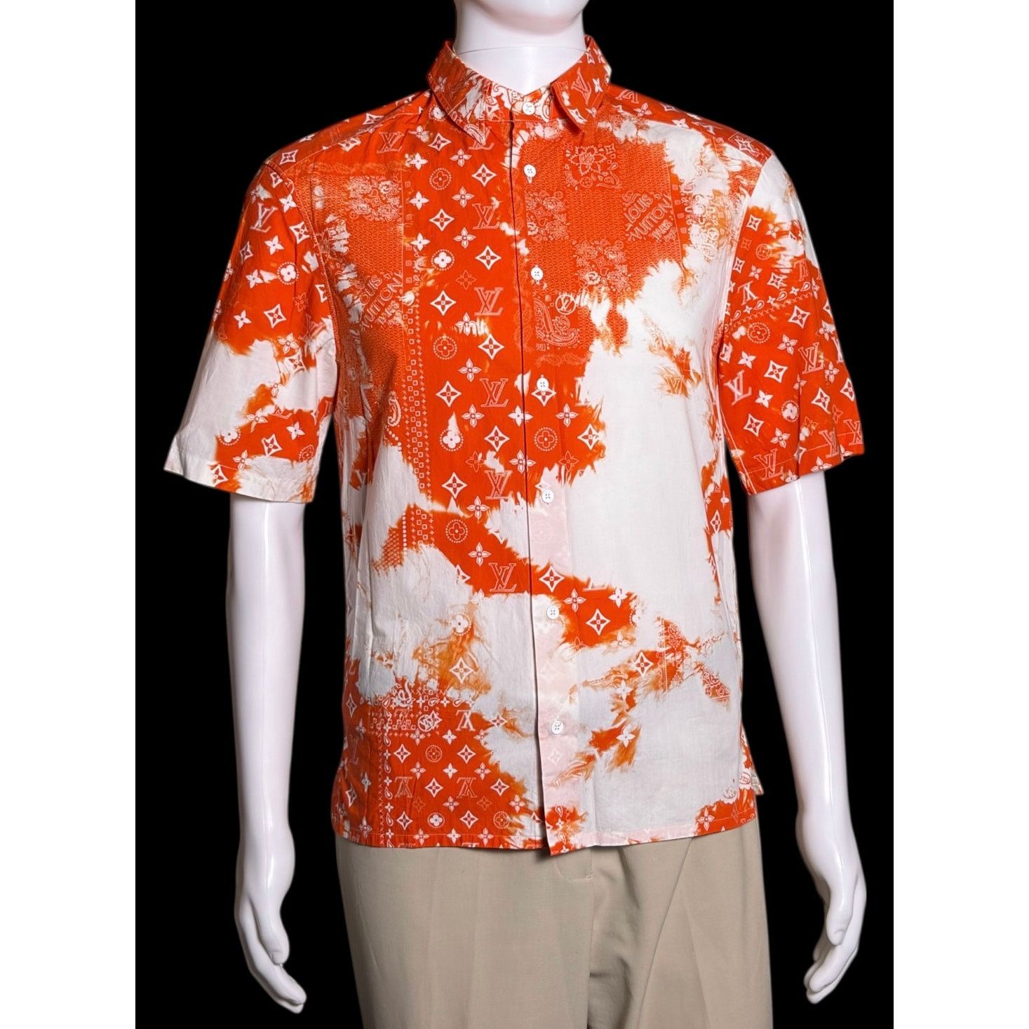 Louis Vuitton Authentic Louis Vuitton 2022 Red Monogram Button Down Shirt Size US XS / EU 42 / 0 - 1 Thumbnail