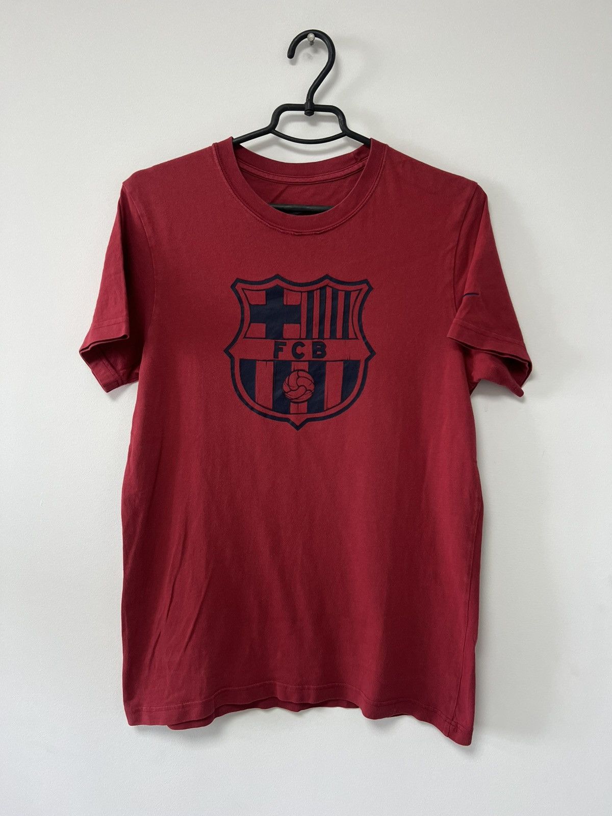 Nike Fc Barcelona Training Football Nike T shirt Cotton Red sz M Size US M / EU 48-50 / 2 - 4 Thumbnail