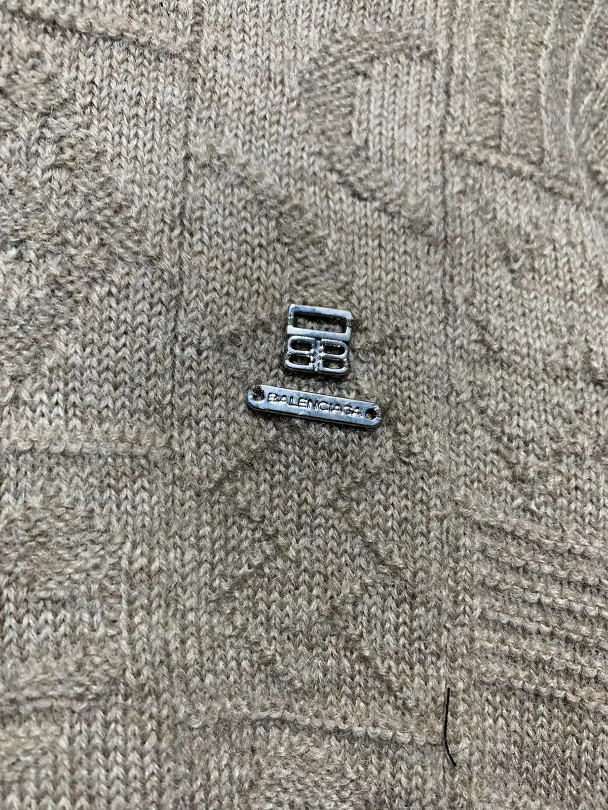 Balenciaga Balenciaga cable knit pattern mocha sweater Size US L / EU 52-54 / 3 - 3 Thumbnail