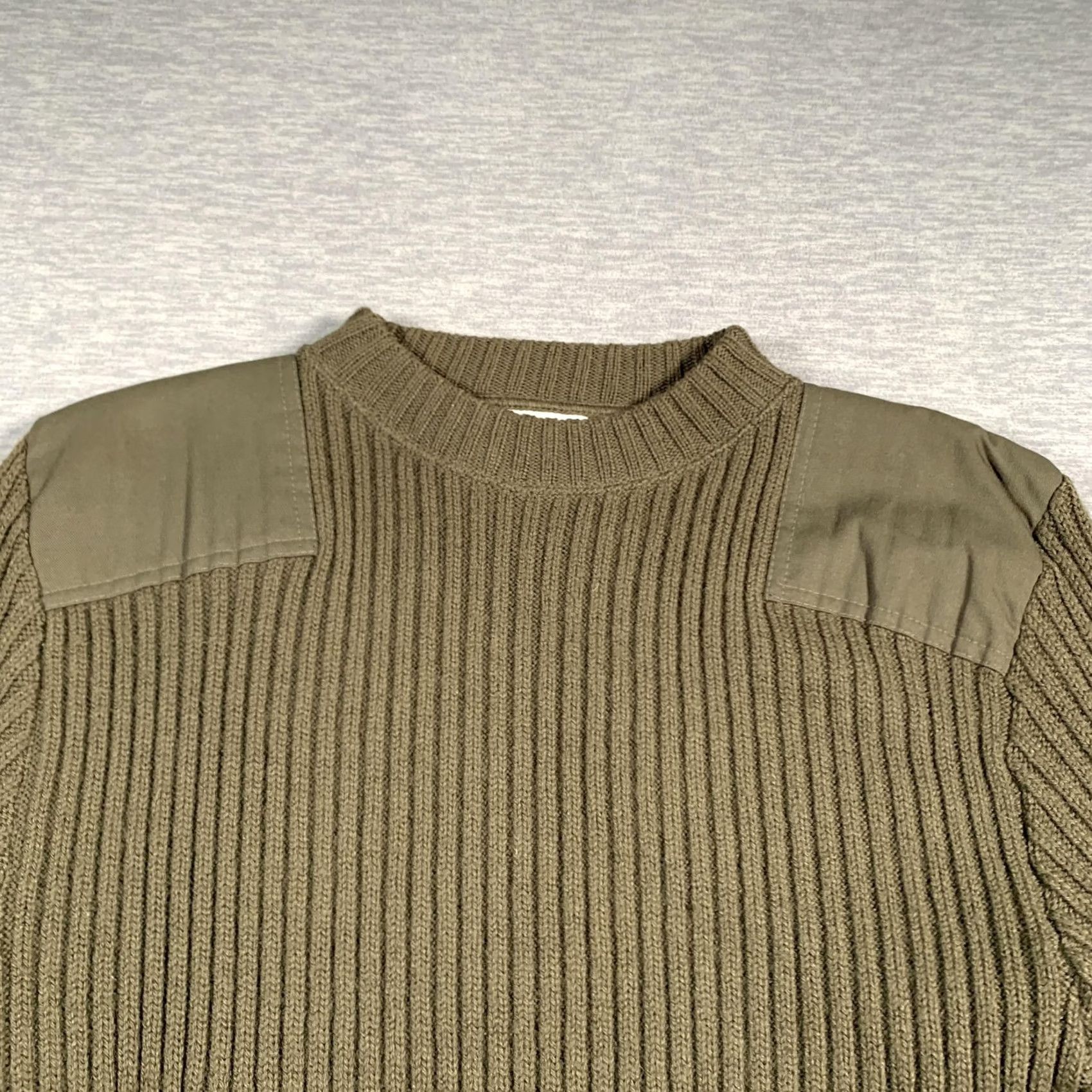Olive DSCP Valor Collection Sweater Mens 40 Olive Green Wool Pullover Patch Crew Neck Military Surplus Knit Size US M / EU 48-50 / 2 - 4 Thumbnail