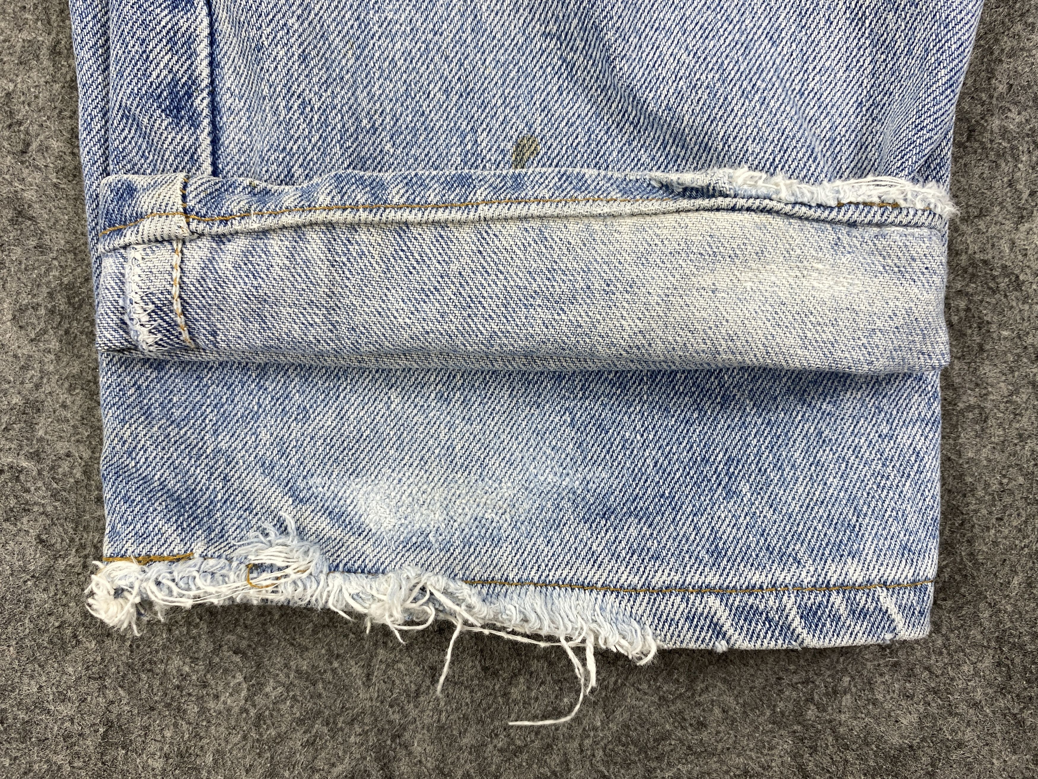 Japanese Brand 90's Light Blue Wash Vintage Levi's 550 USA 28x29.5 -JN1782 Size US 28 / EU 44 - 11 Thumbnail
