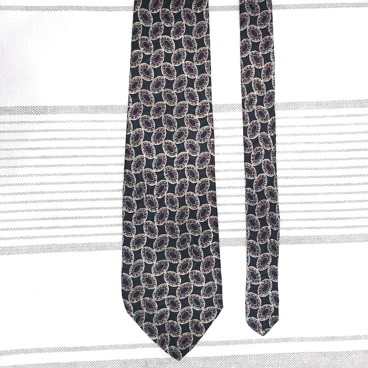 Robert Talbott VTG ROBERT TALBOTT Best of Class Silk Tie Black Geometric Size ONE SIZE - 3 Thumbnail