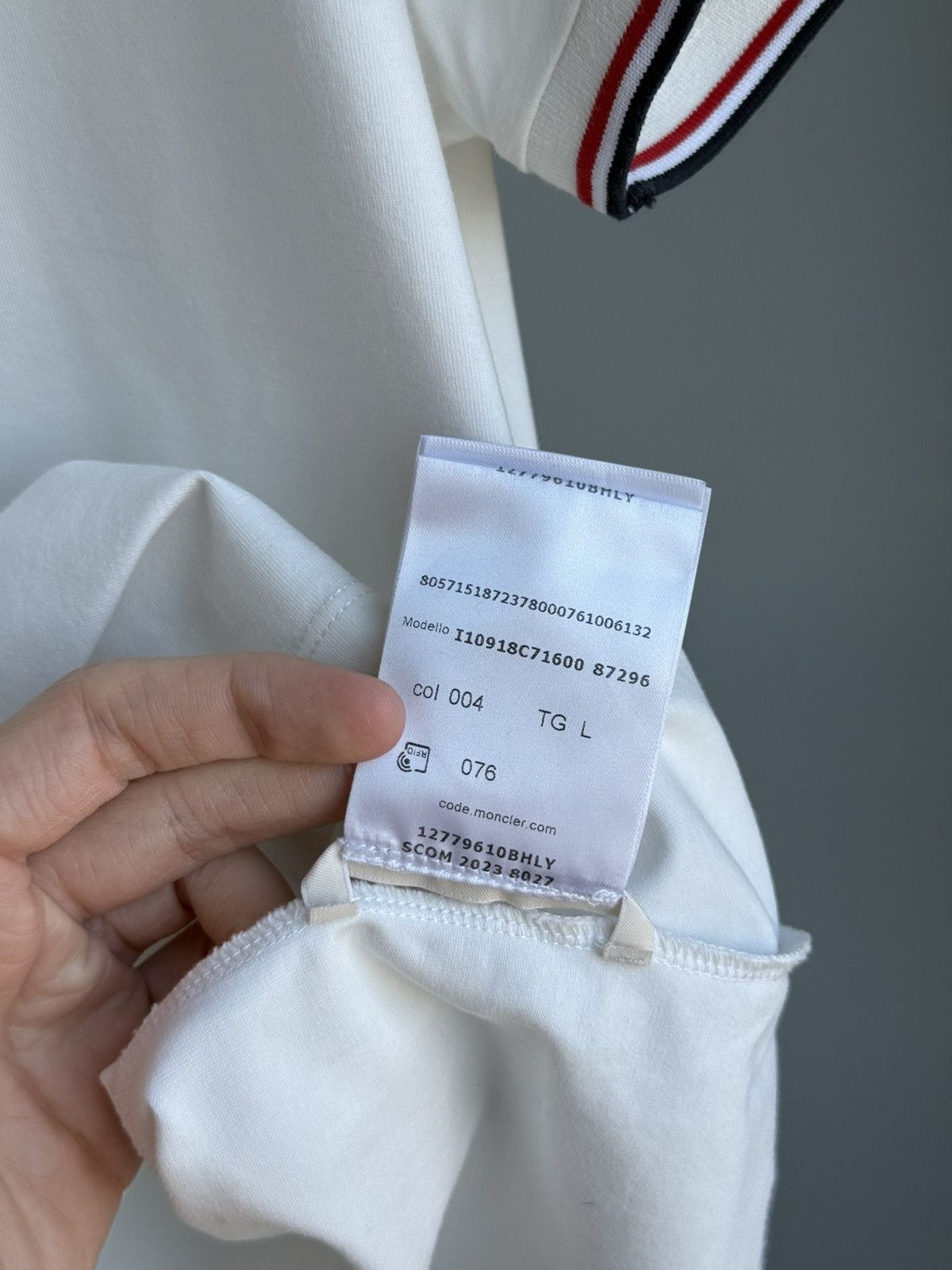 Moncler Moncler Maglia T-Shirt White Small Logo Slim Fit Size US L / EU 52-54 / 3 - 12 Thumbnail
