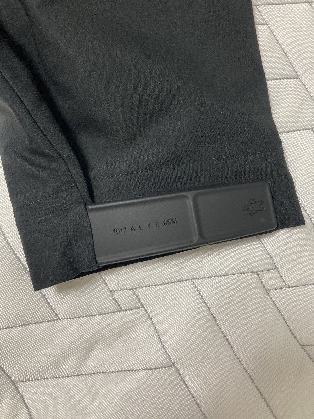 1017 ALYX 9SM × Moncler 1017 ALYX 9SM X MONCLER POCKET DETAIL PANTS Size US 32 / EU 48 - 5 Thumbnail