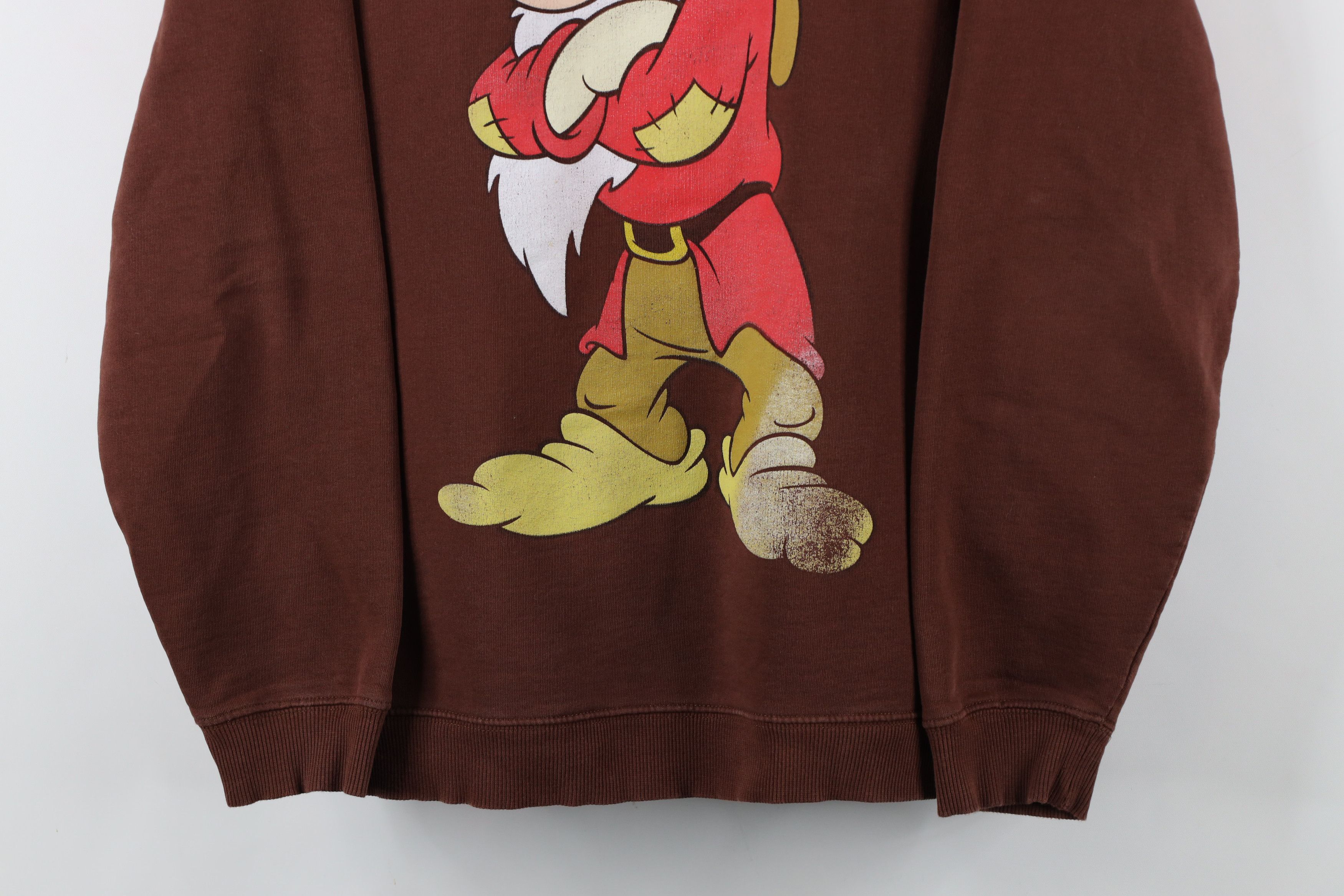 Disney Vintage 90s Disney Snow White Grumpy Dwarf Sweatshirt Size US XXL / EU 58 / 5 - 3 Thumbnail