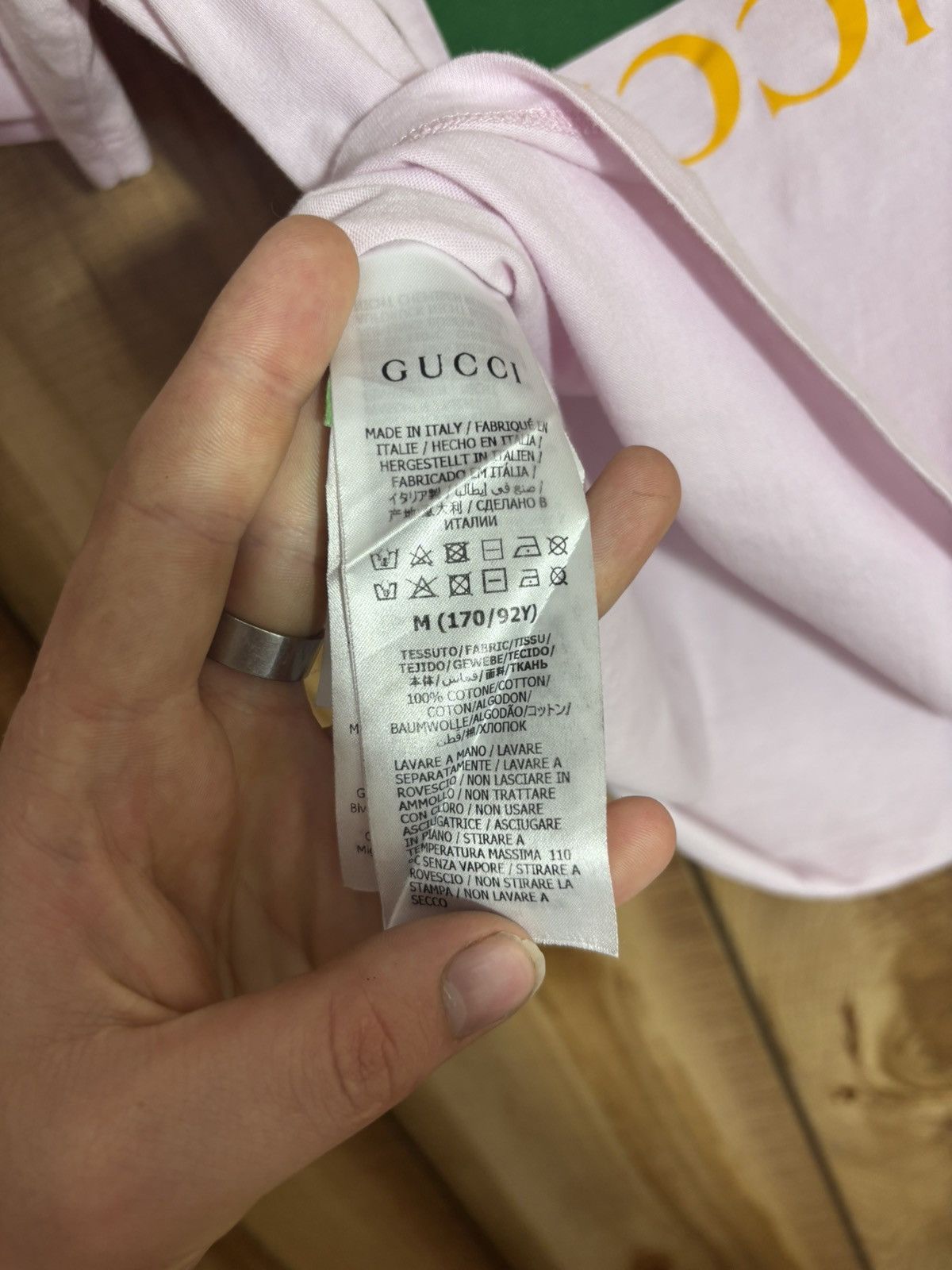 Gucci Gucci Red Apple Hearts T Shirt Size US M / EU 48-50 / 2 - 5 Thumbnail