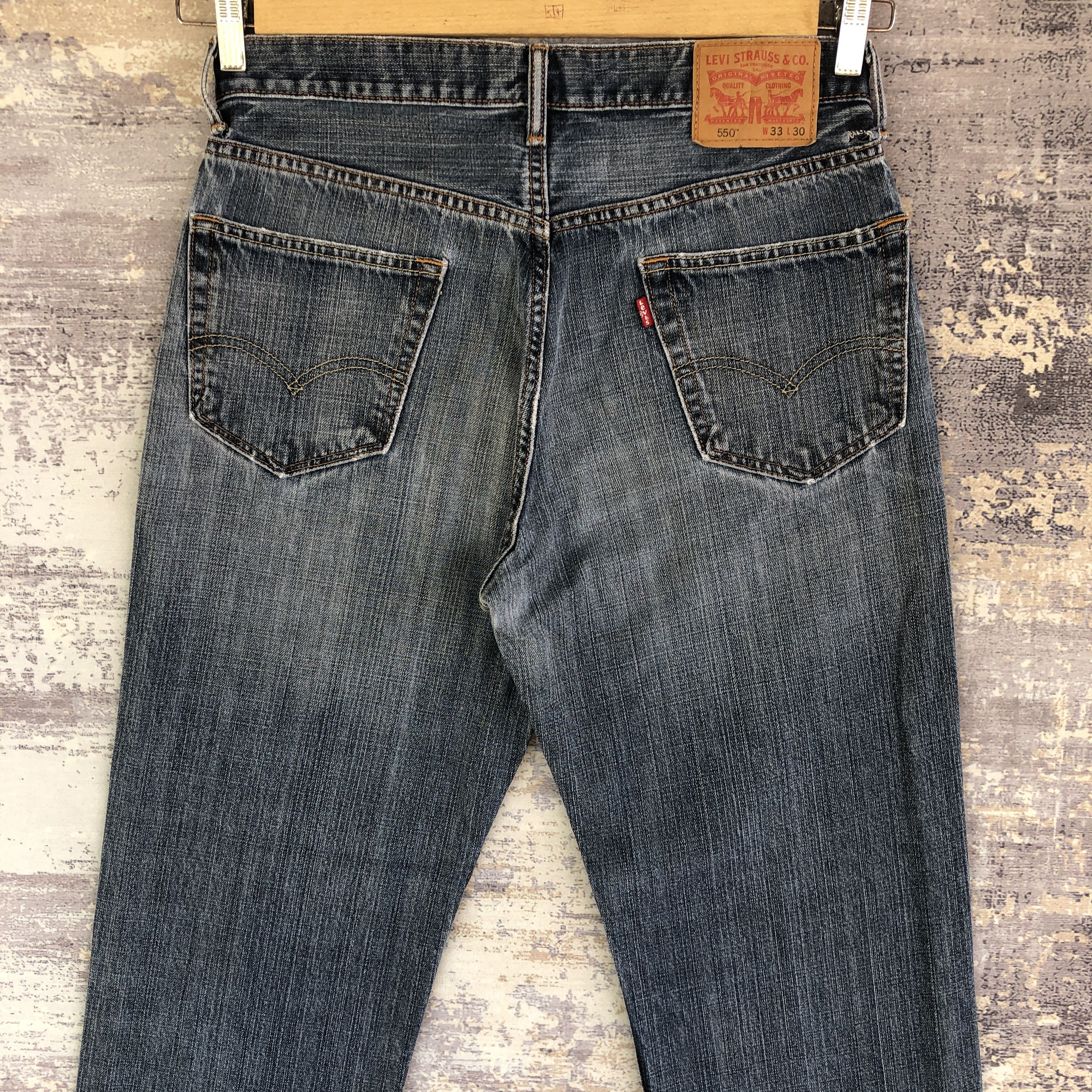 Levi's × Vintage Vintage Levis 550 Faded Baggy Jeans Levi's Light Wash Denim Size US 32 / EU 48 - 4 Thumbnail