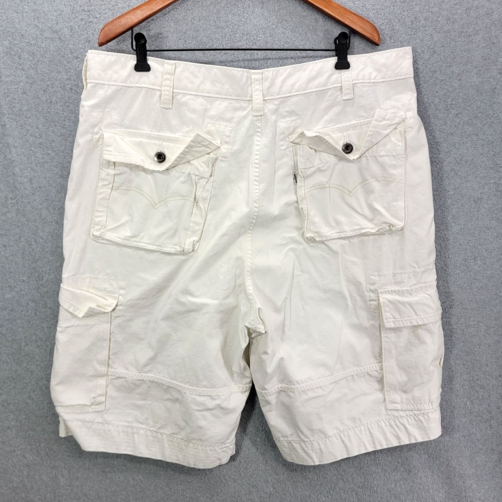 Levi's Levi's Shorts Mens 42 Carrier Cargo baggy White Cotton Y2K Size US 42 / EU 58 - 6 Thumbnail
