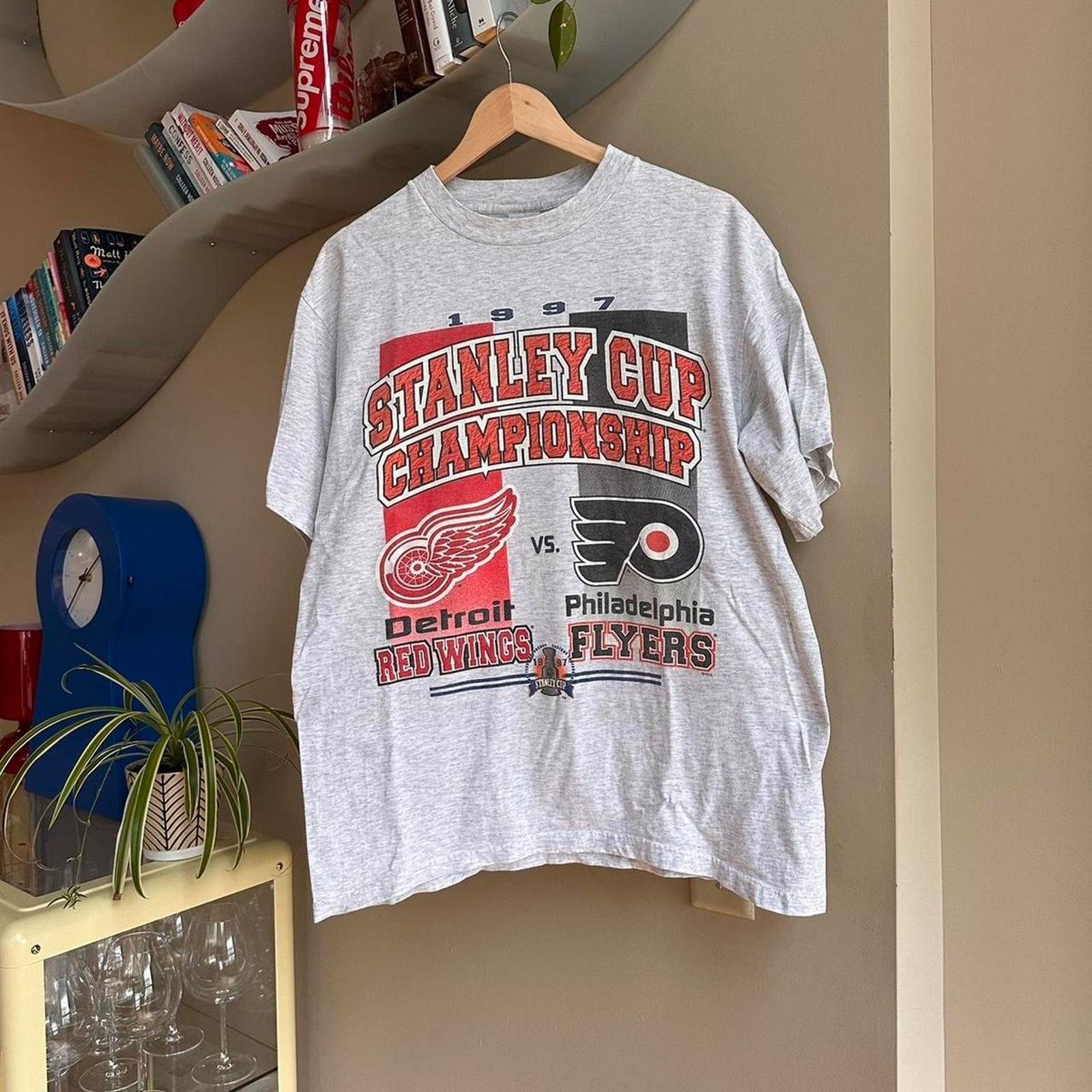 Vintage Vintage 1997 Detroit Red Wings vs Philadelphia Flyers Shirt Size US L / EU 52-54 / 3 - 1 Thumbnail