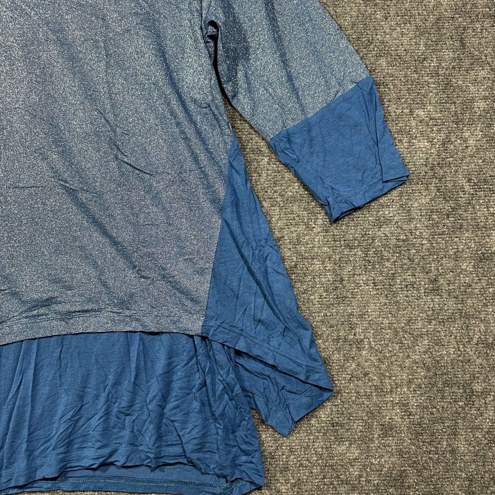 Vintage LOGO Lori Goldstein Womens Tunic Top Blue Silver Metallic Sparkle Logo by Lori Goldstein TUnique Tunic? (reordered per rules) Size M / US 6-8 / IT 42-44 - 3 Thumbnail
