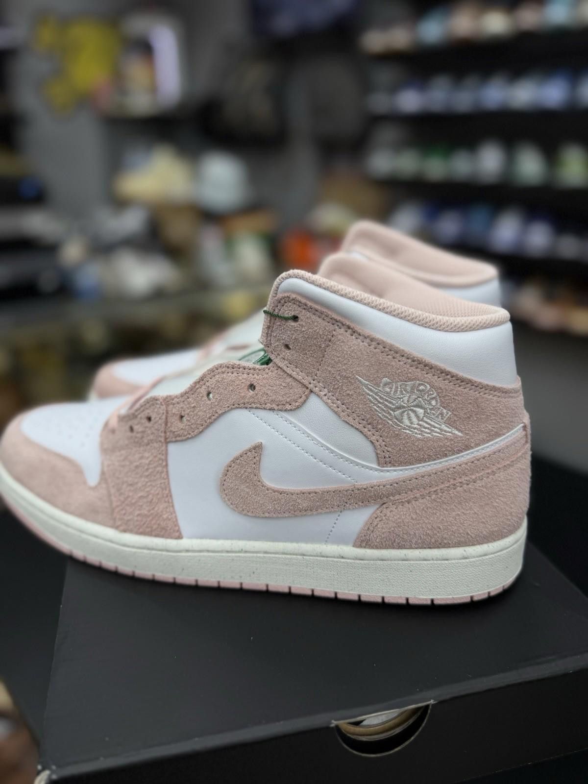 Nike Nike Air Jordan 1 Mid SE Legend Pink Sail FN5215-161 (13) Size US 13 / EU 46 - 10 Thumbnail