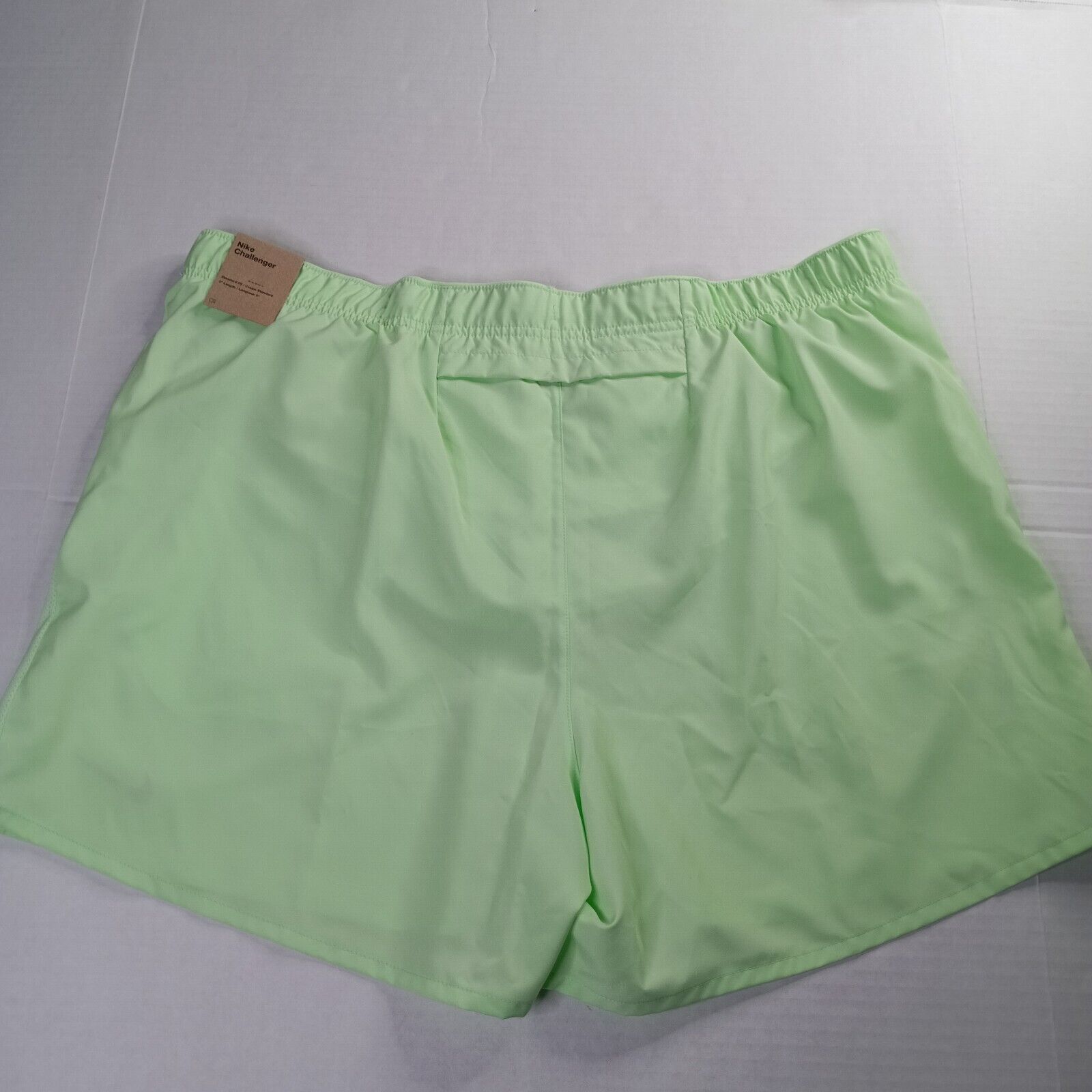 Nike Nike Challenger Running Shorts DRI-FIT Men's 2XL Vapor Green Size US 40 / EU 56 - 6 Thumbnail