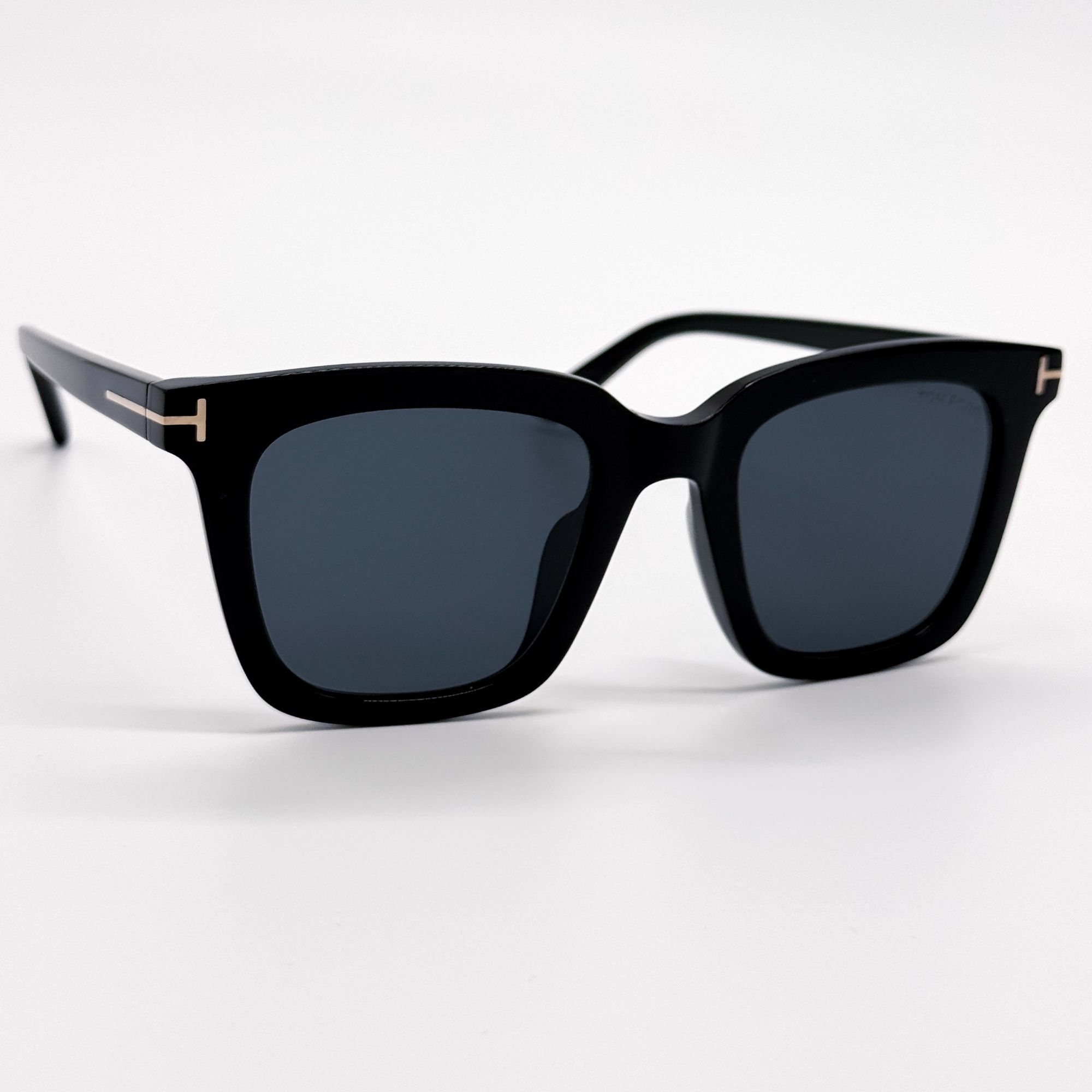 Tom Ford NEW TOM FORD SUNGLASSES TF970/K 01A BLACK WOMEN EYEWEAR FT09 Size ONE SIZE - 4 Thumbnail