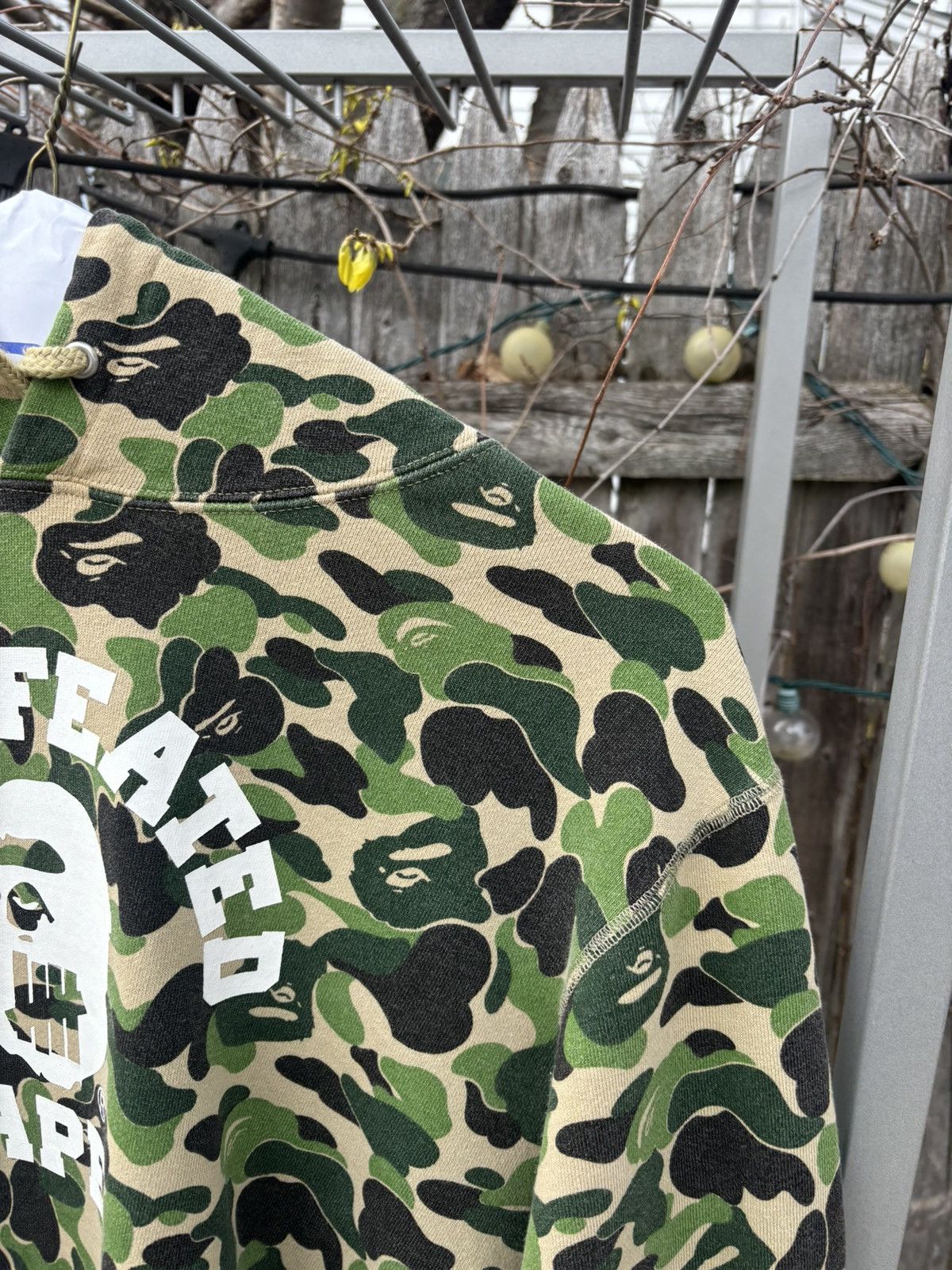 Bape Bape x undefeated camo hoodie Size US L / EU 52-54 / 3 - 2 Thumbnail