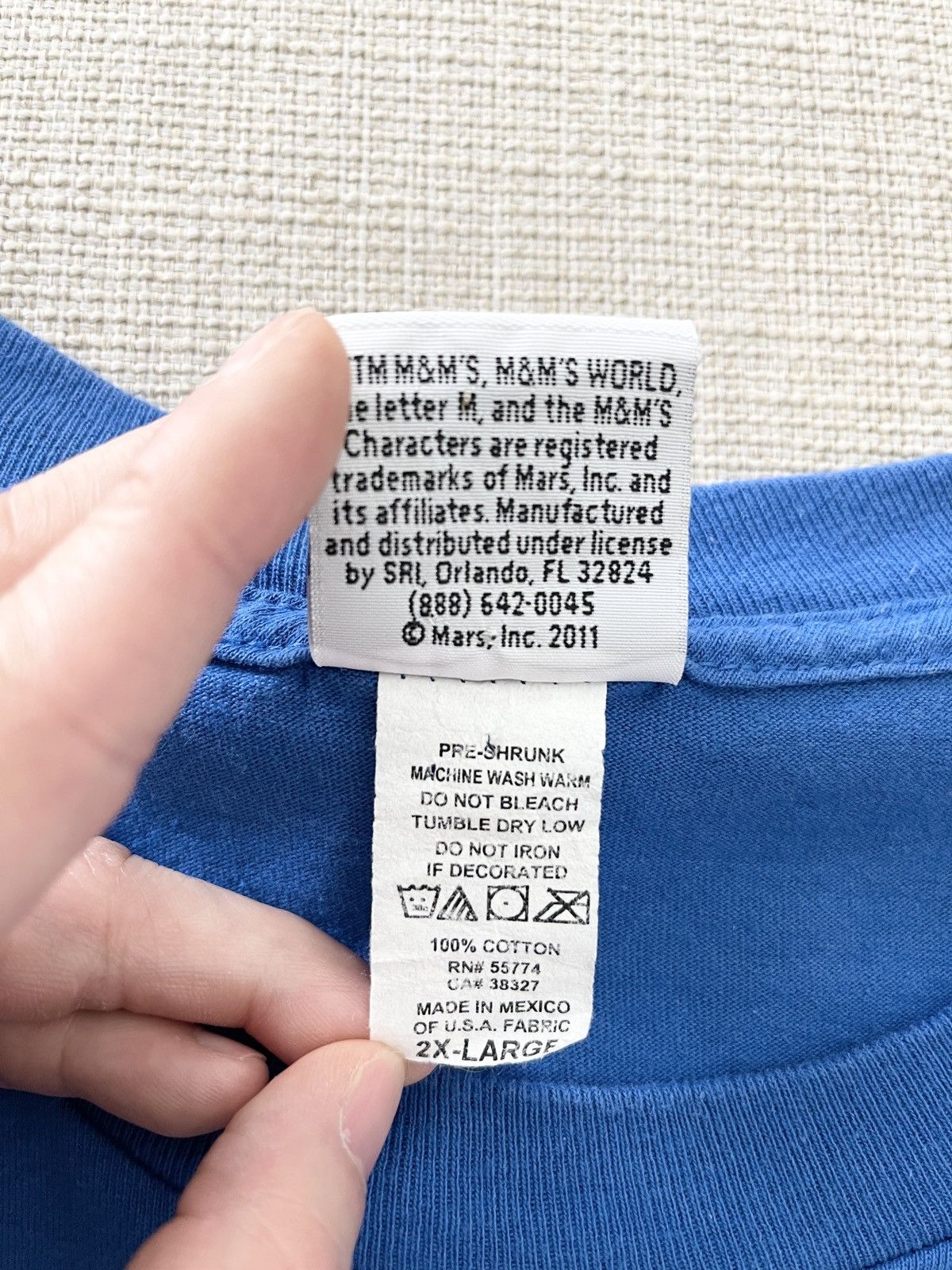 basketcase gallery STEAL! Basketcase Gallery M&M with Rabbit Tee Size US XXL / EU 58 / 5 - 6 Thumbnail