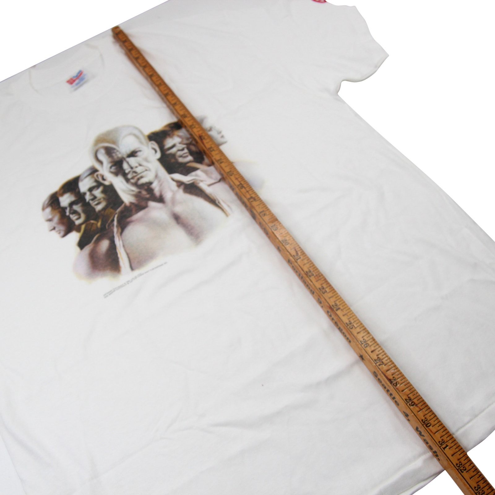 Vintage Vintage 1994 Doc Savage Graphic T Shirt Size US XL / EU 56 / 4 - 8 Thumbnail