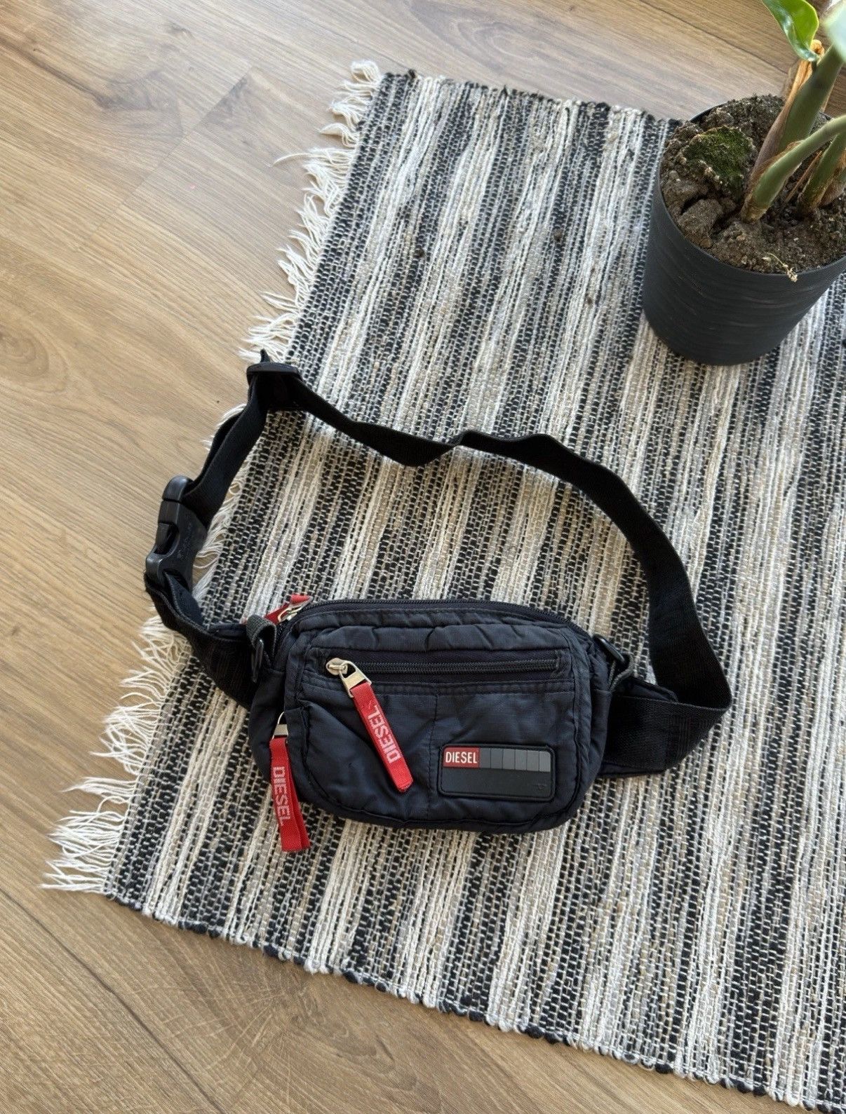 Diesel DIESEL VINTAGE WEST BELT BAG NYLON BLACK MASENGER MINI BAG Size ONE SIZE - 2 Thumbnail