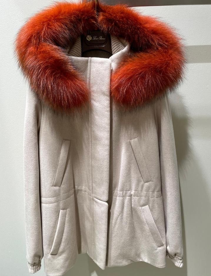 Loro Piana o1srvl11e0526 Icery Jacket in Ivory Size M / US 6-8 / IT 42-44 - 1 Thumbnail