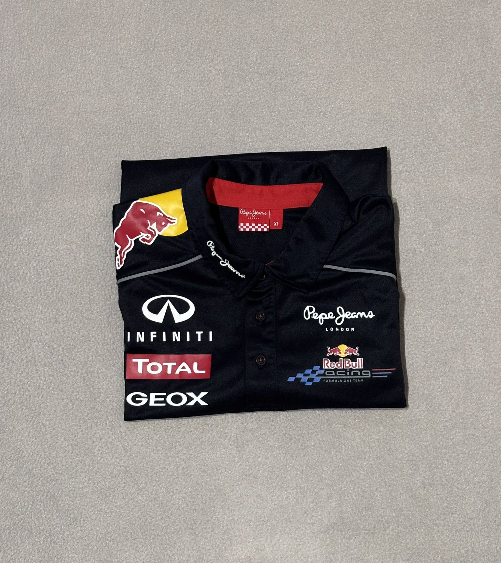 Pepe Jeans Infiniti Red Bull Racing x Pepe Jeans 2014 Polo Shirt Size US XL / EU 56 / 4 - 15 Thumbnail