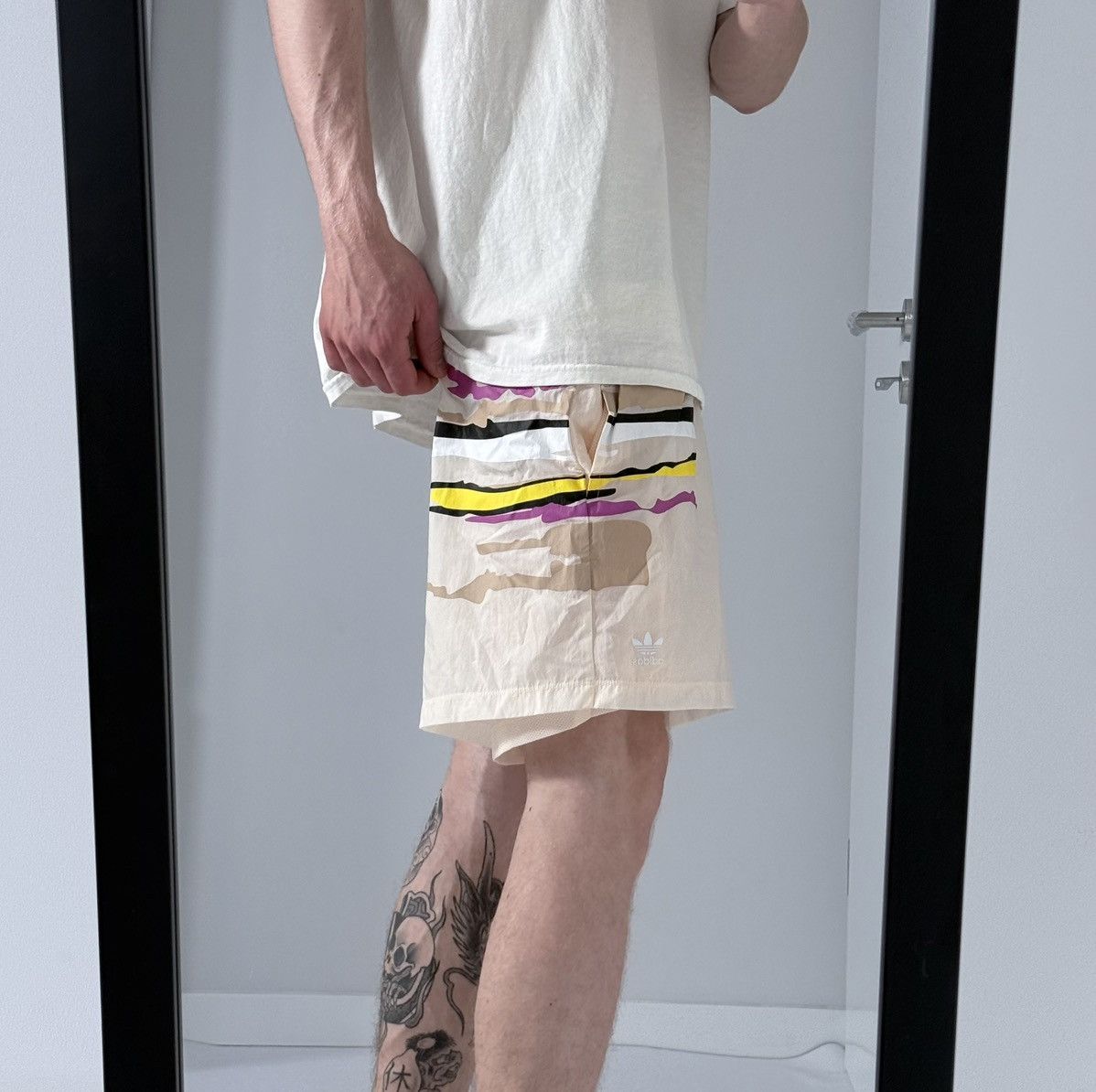 Adidas Vintage Adidas y2k wide track streetwear avantgarde shorts Size US 34 / EU 50 - 6 Thumbnail